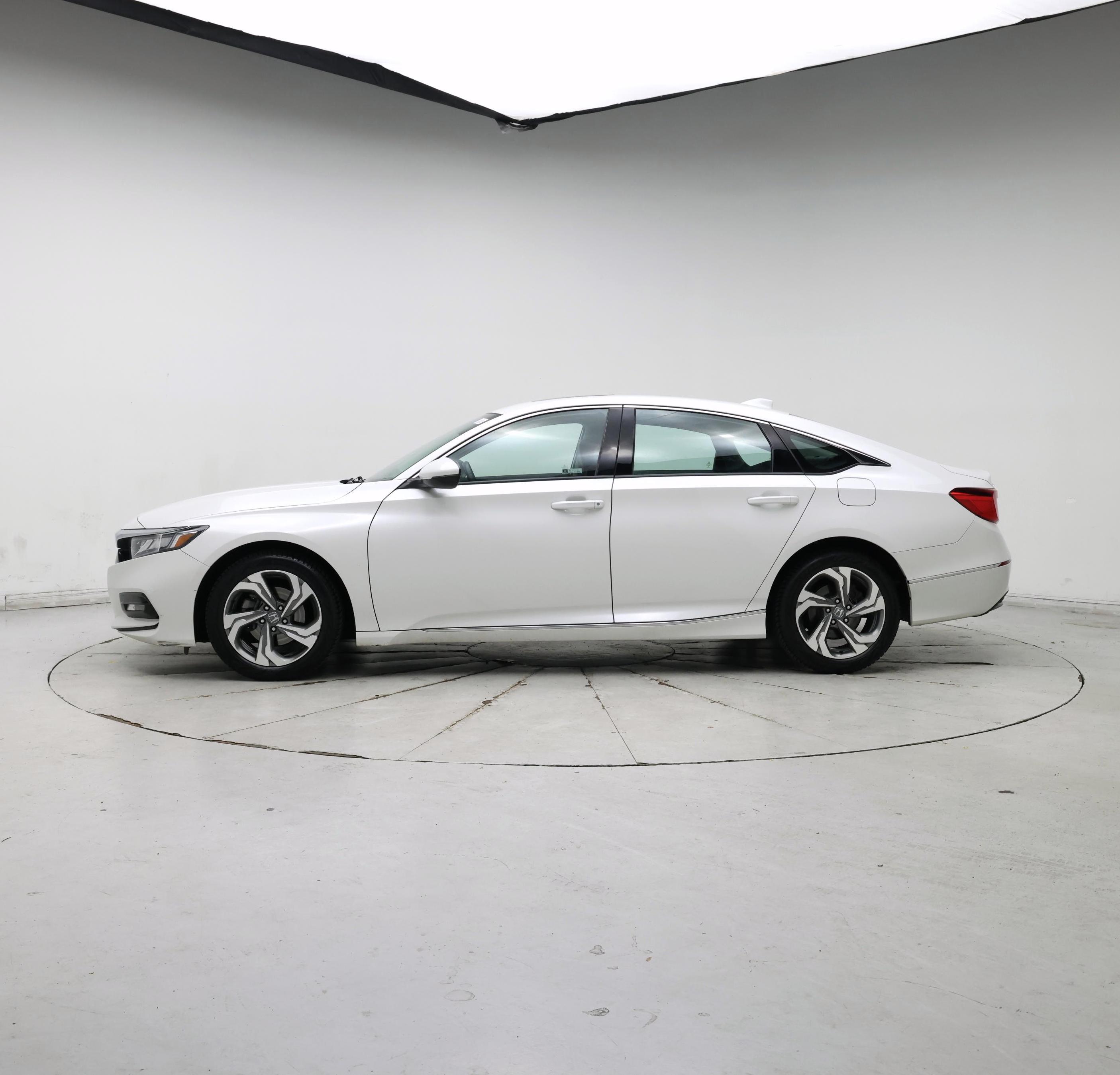 Thumbnail: 2018 Honda Accord - 3