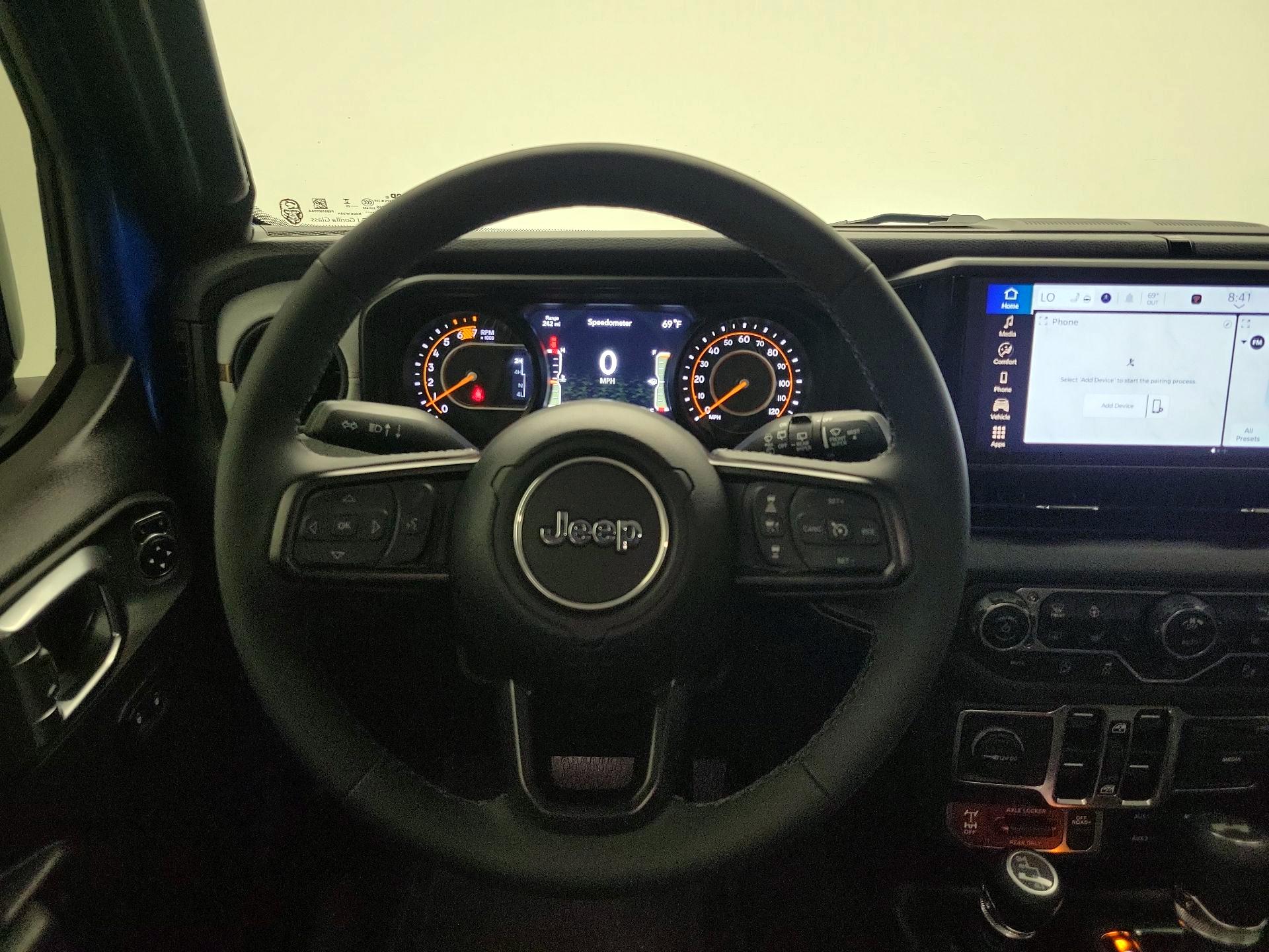 Thumbnail: 2025 Jeep Wrangler - 10