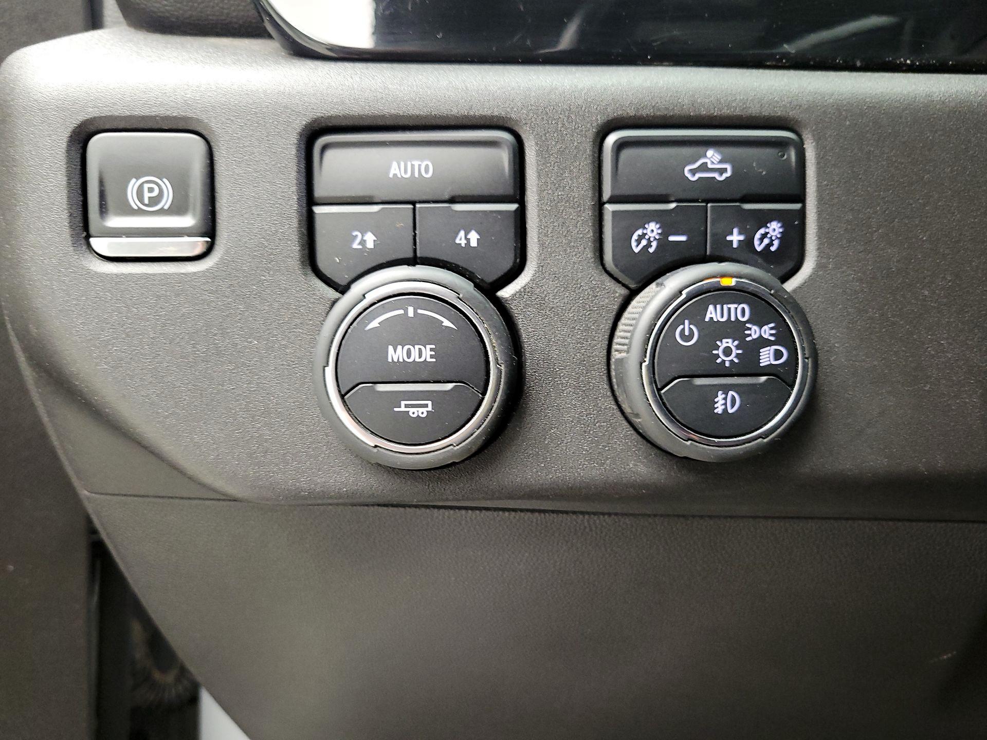 Thumbnail: 2024 Chevrolet Silverado 1500 - 13