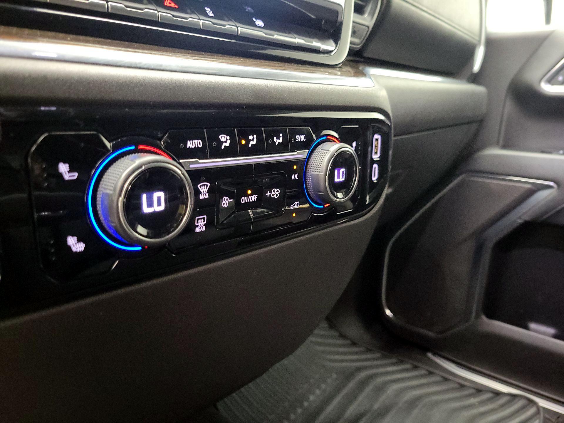 Thumbnail: 2024 Chevrolet Silverado 1500 - 17