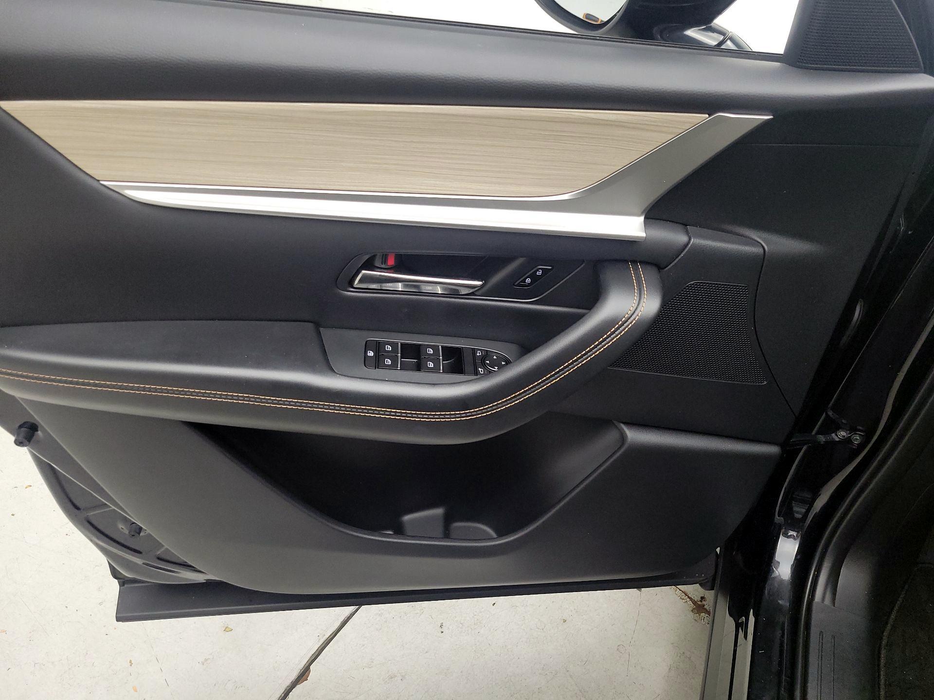 Thumbnail: 2025 Mazda CX-90 - 10