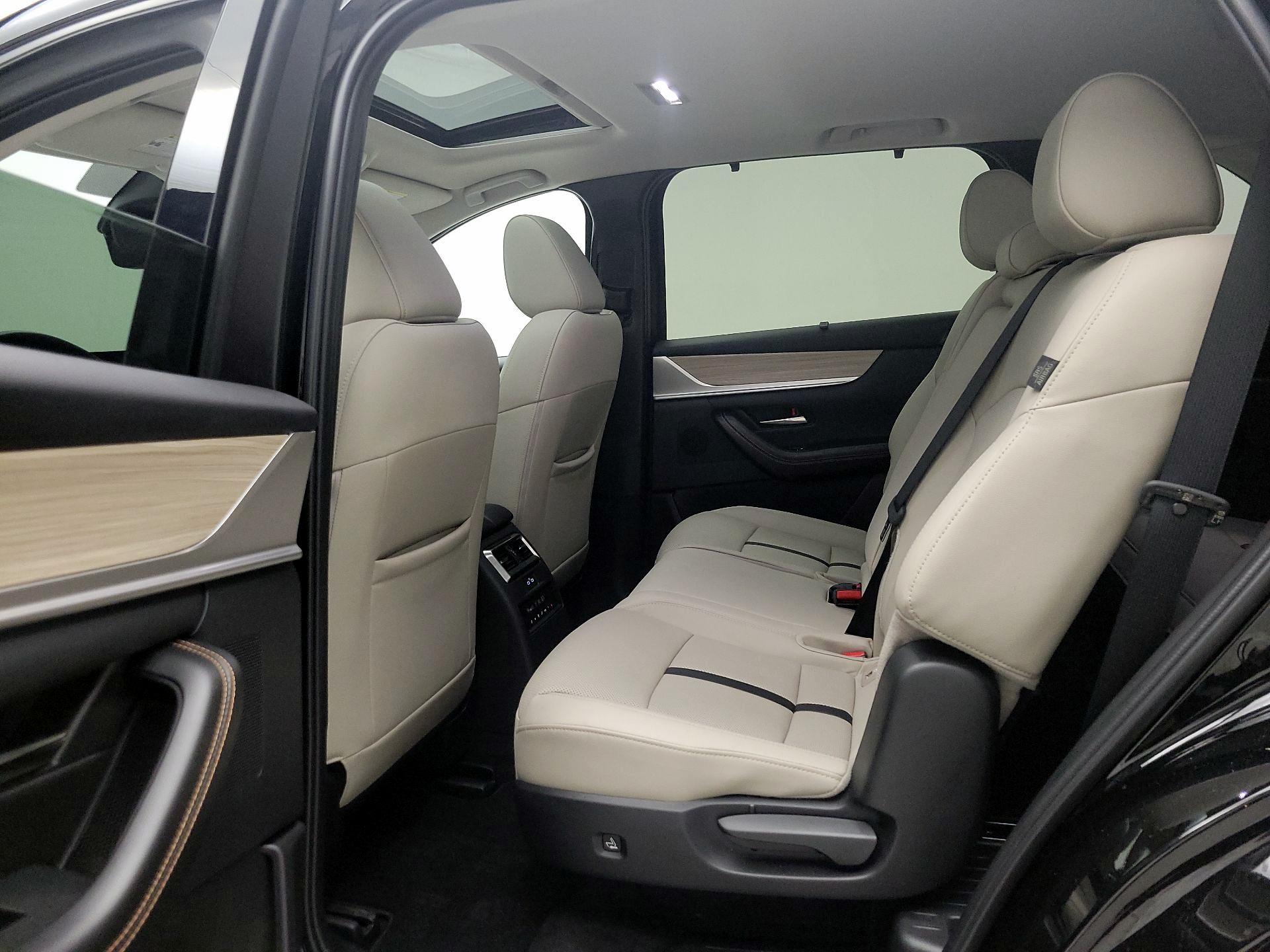 Thumbnail: 2025 Mazda CX-90 - 18