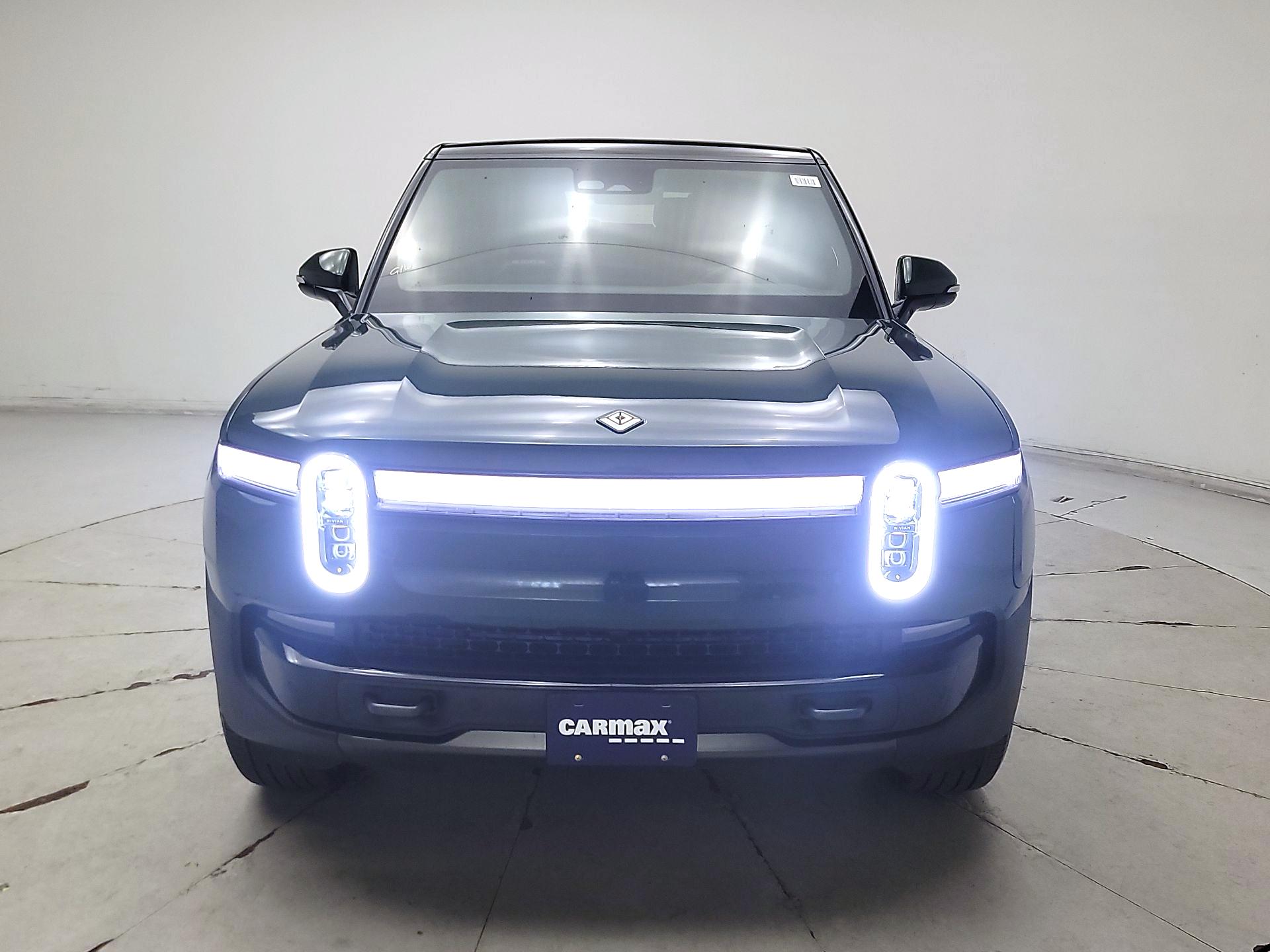 Thumbnail: 2025 Rivian R1S - 2