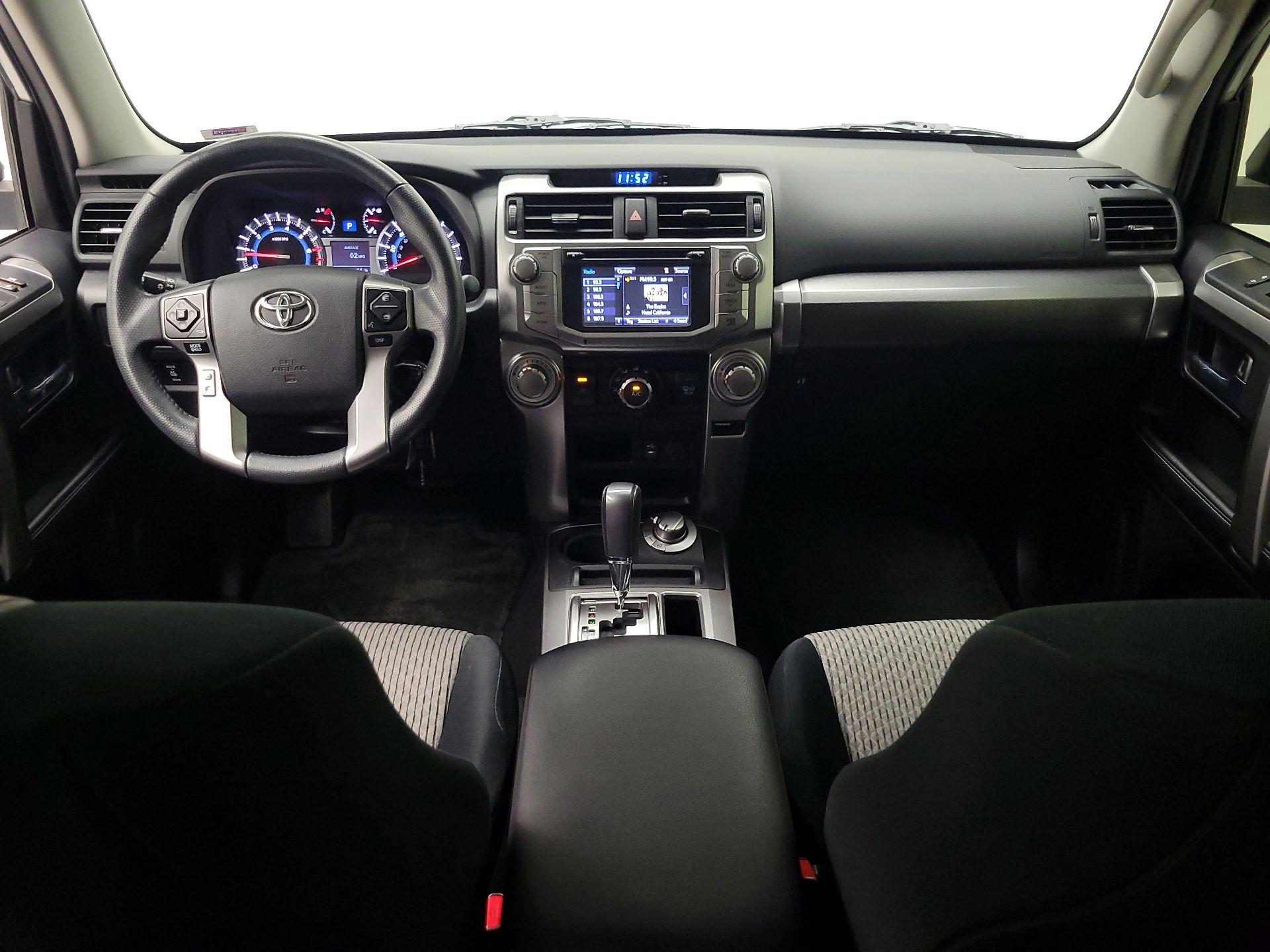 Thumbnail: 2015 Toyota 4Runner - 9