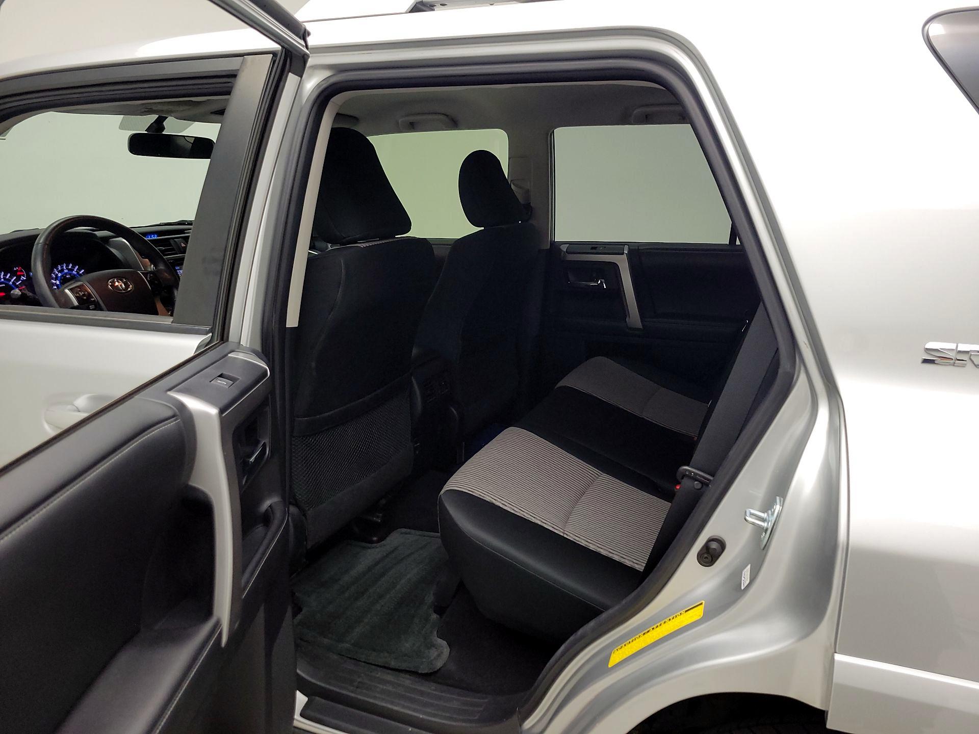 Thumbnail: 2015 Toyota 4Runner - 19