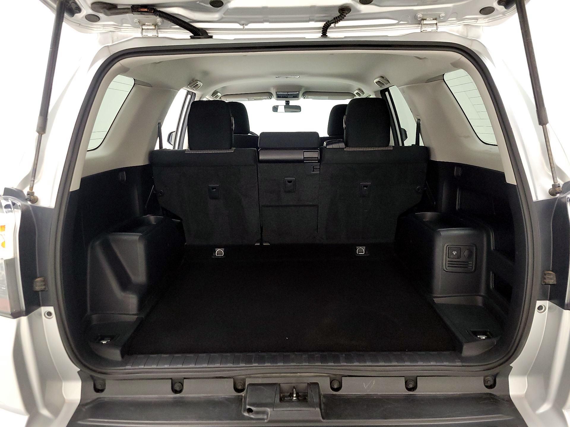 Thumbnail: 2015 Toyota 4Runner - 20