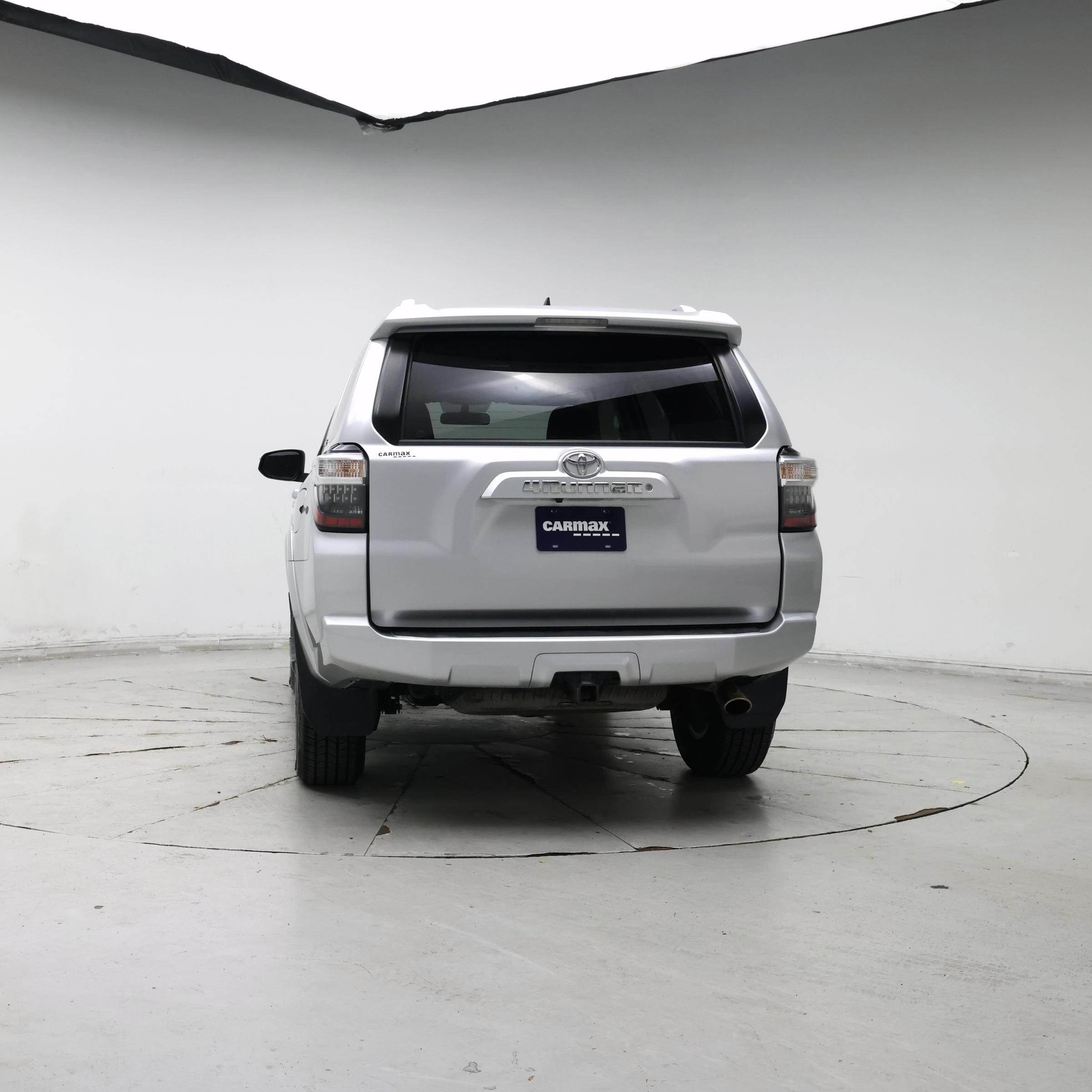 Thumbnail: 2015 Toyota 4Runner - 6