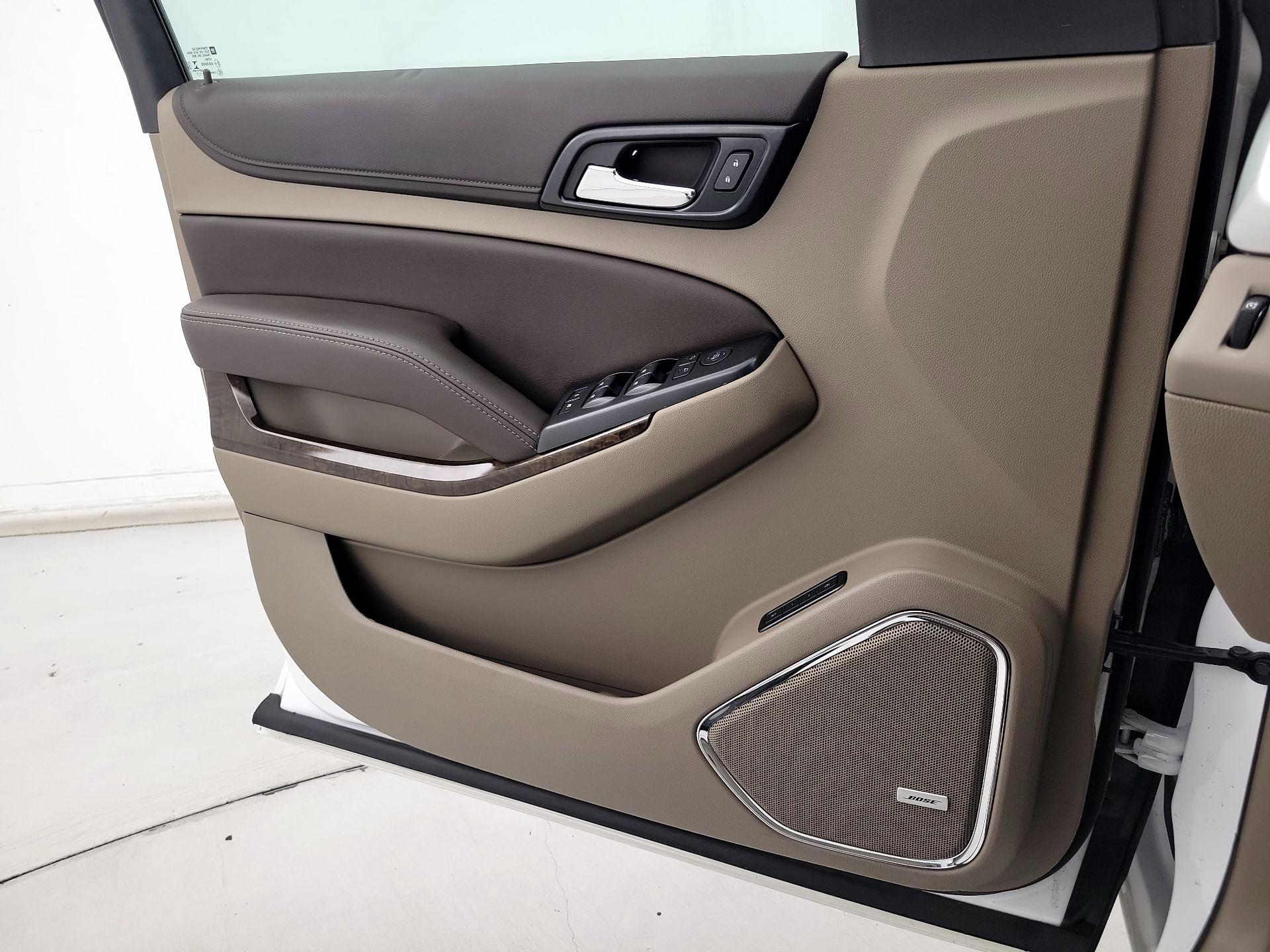 Thumbnail: 2019 Chevrolet Suburban - 12