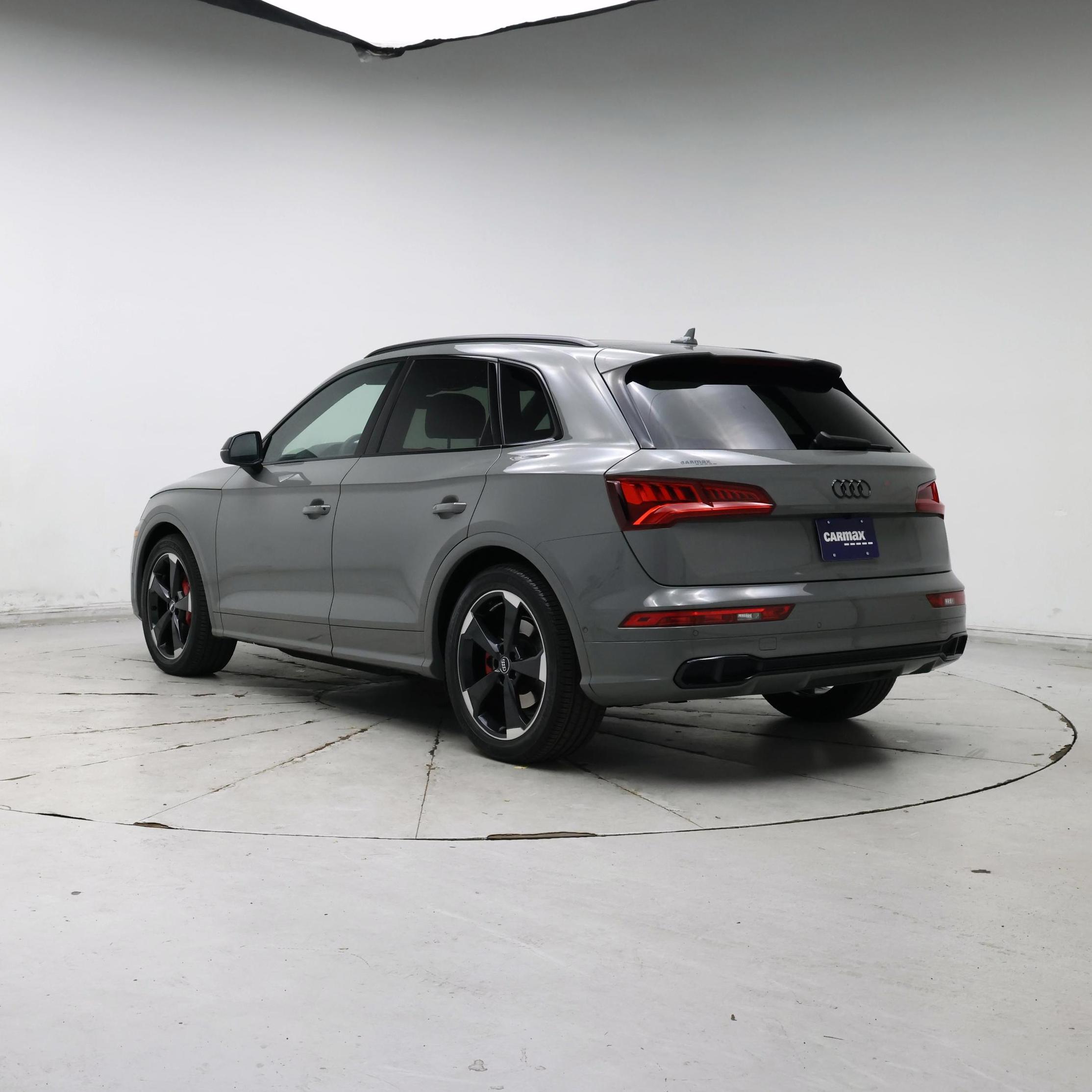 Thumbnail: 2020 Audi SQ5 - 2