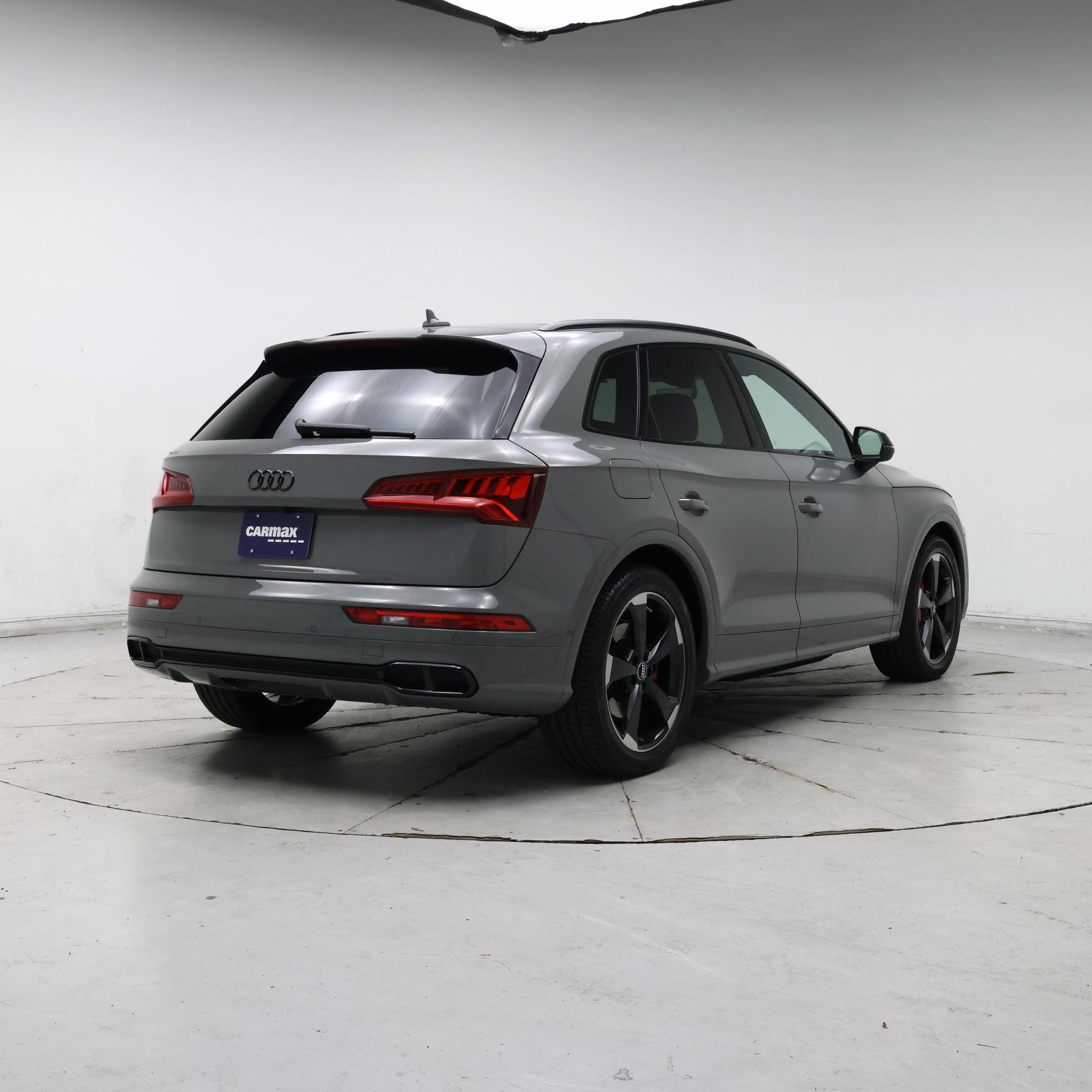 Thumbnail: 2020 Audi SQ5 - 8