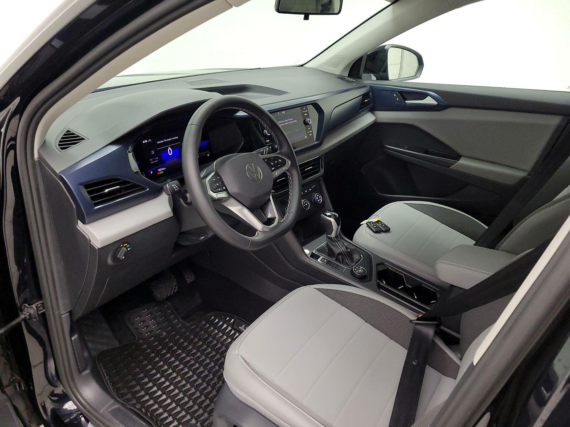 Thumbnail: 2022 Volkswagen Taos - 11