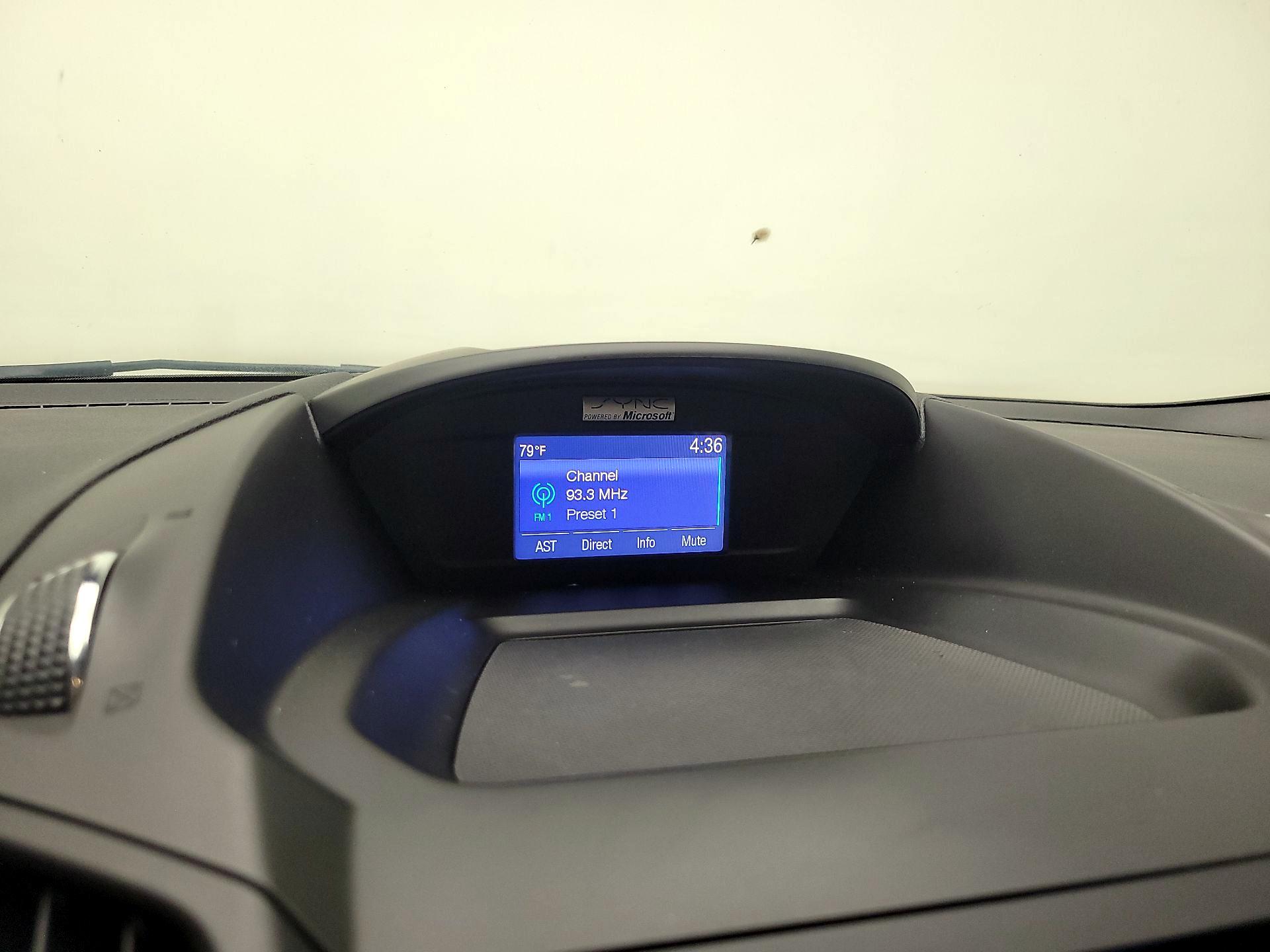 Thumbnail: 2015 Ford Escape - 15
