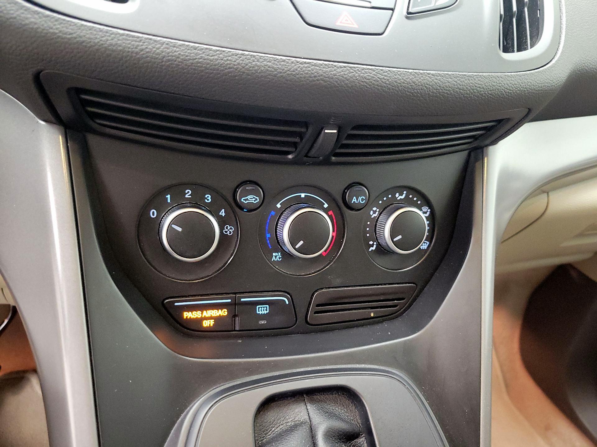 Thumbnail: 2015 Ford Escape - 16