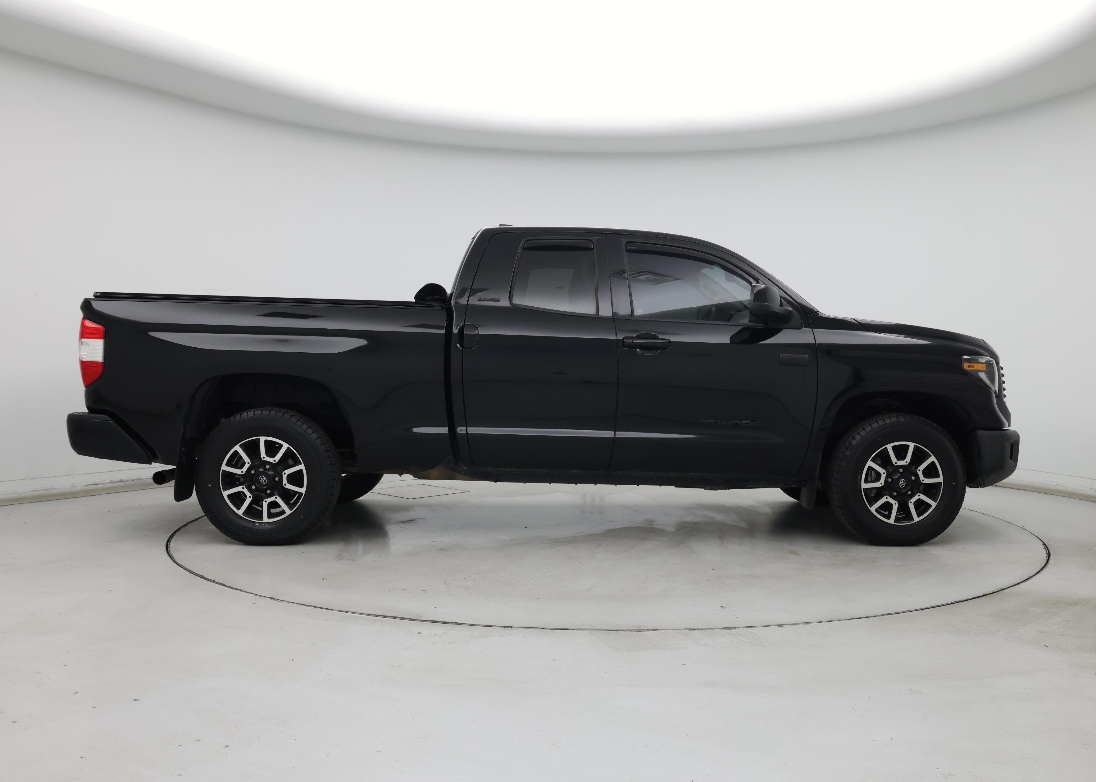 Thumbnail: 2021 Toyota Tundra - 7