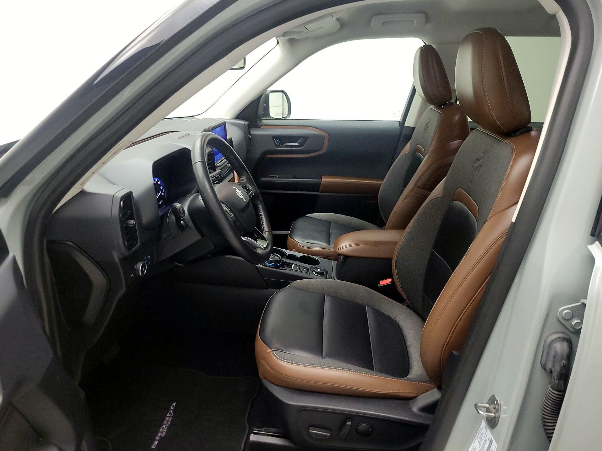 Thumbnail: 2022 Ford Bronco Sport - 9