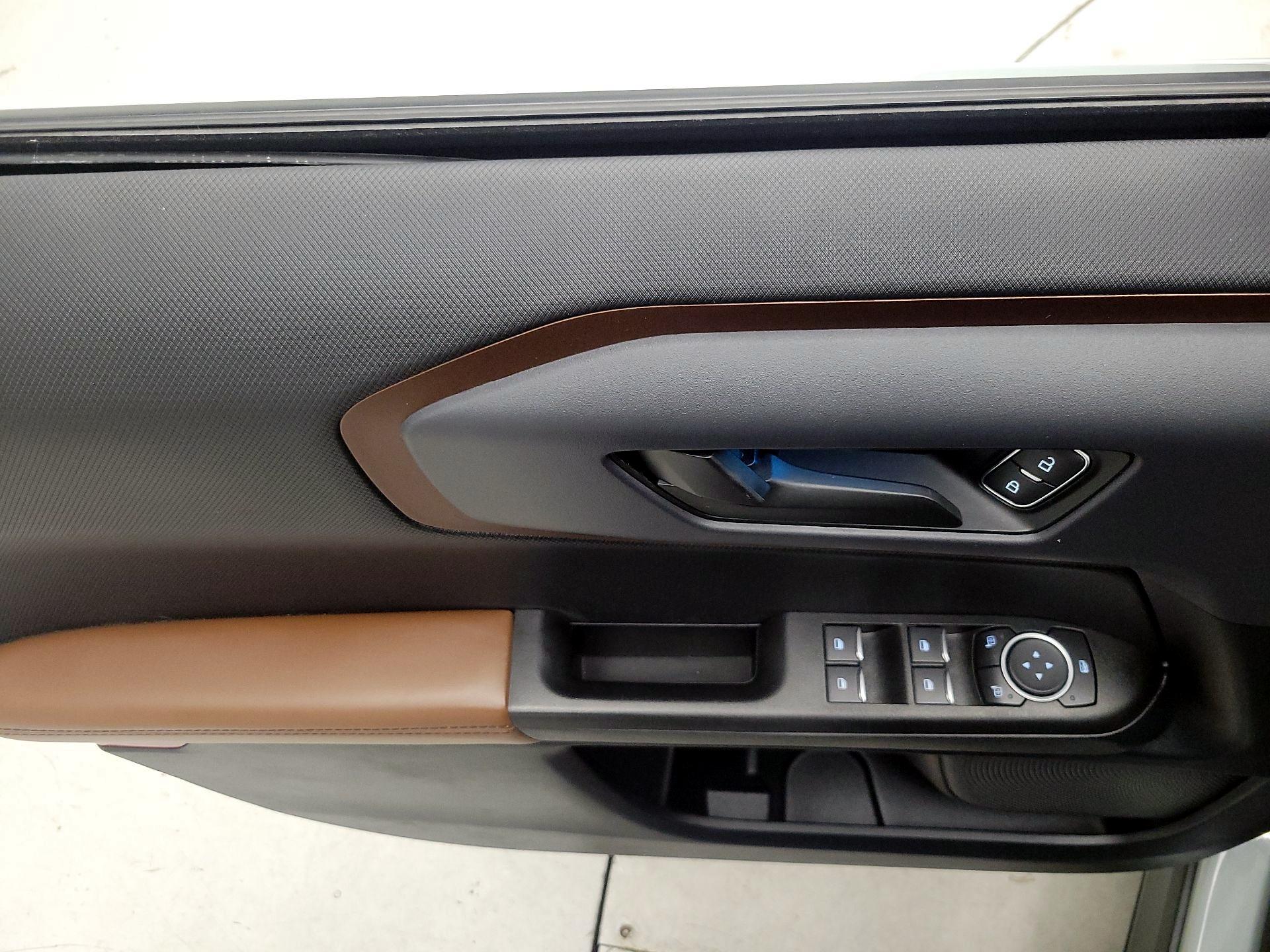 Thumbnail: 2022 Ford Bronco Sport - 10