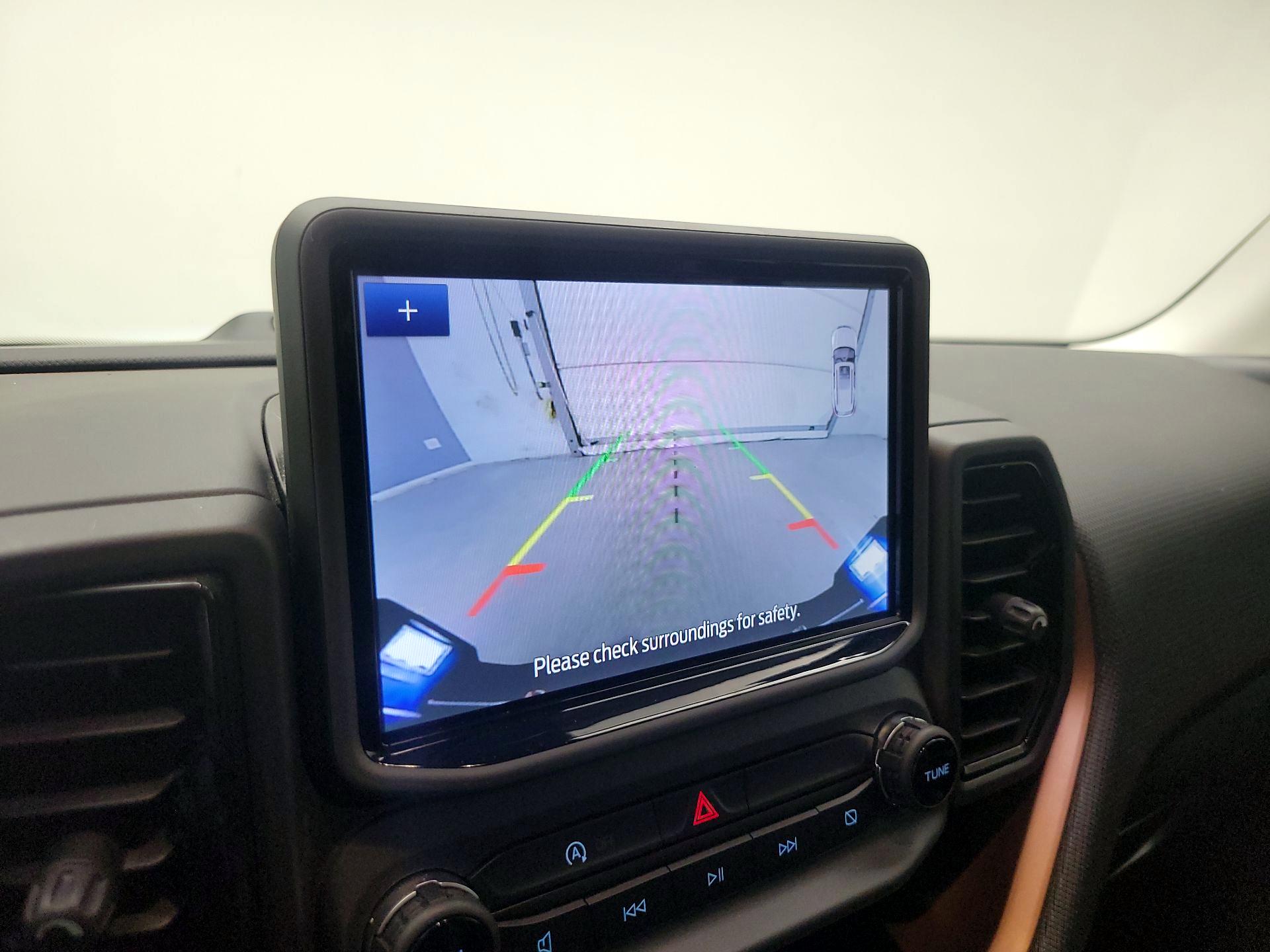 Thumbnail: 2022 Ford Bronco Sport - 12