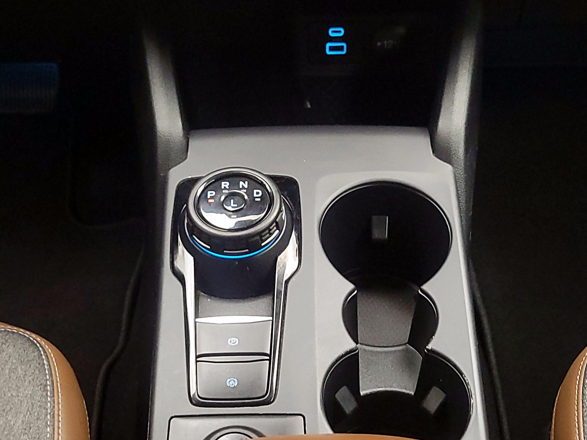 Thumbnail: 2022 Ford Bronco Sport - 15