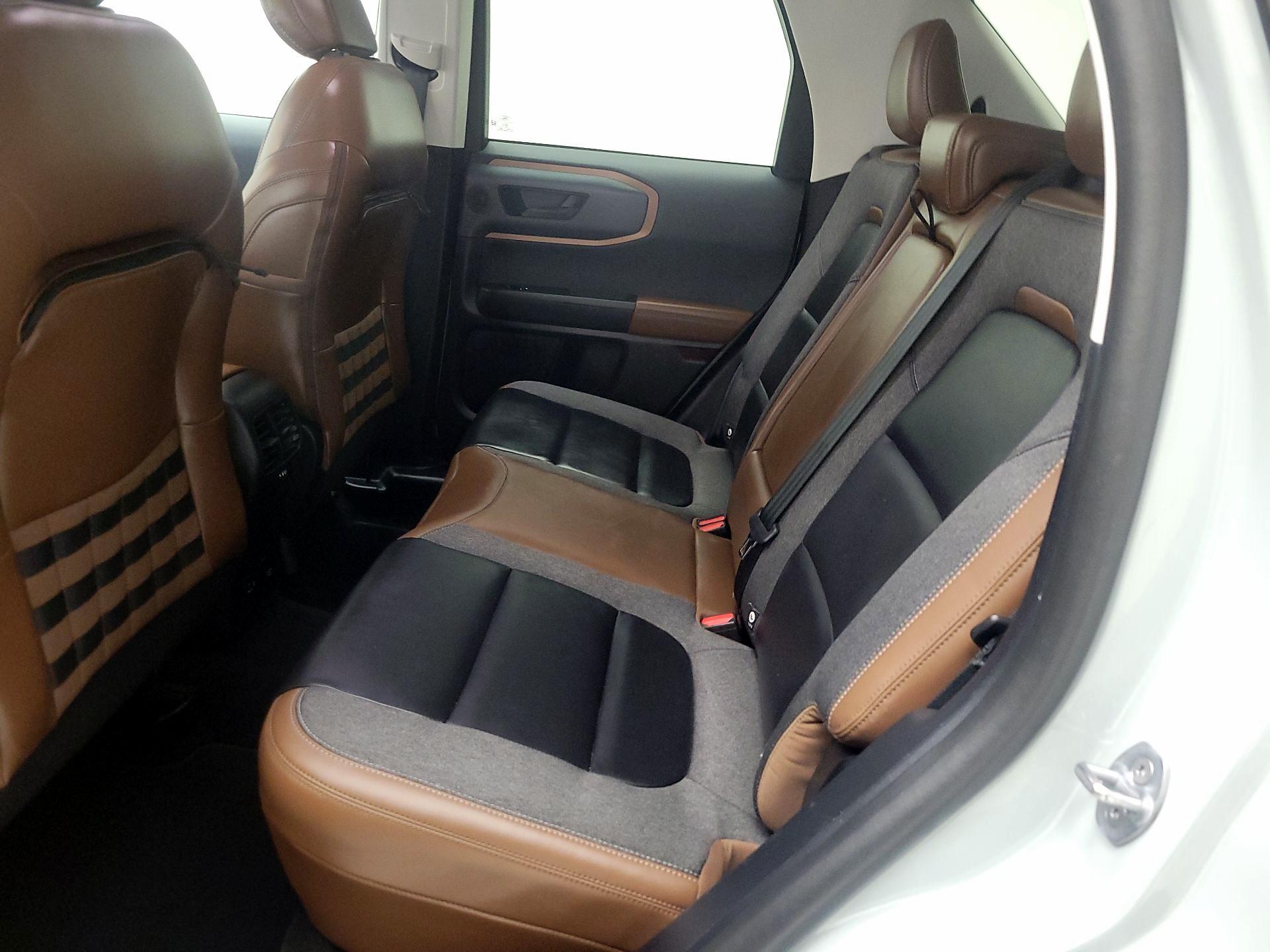 Thumbnail: 2022 Ford Bronco Sport - 17