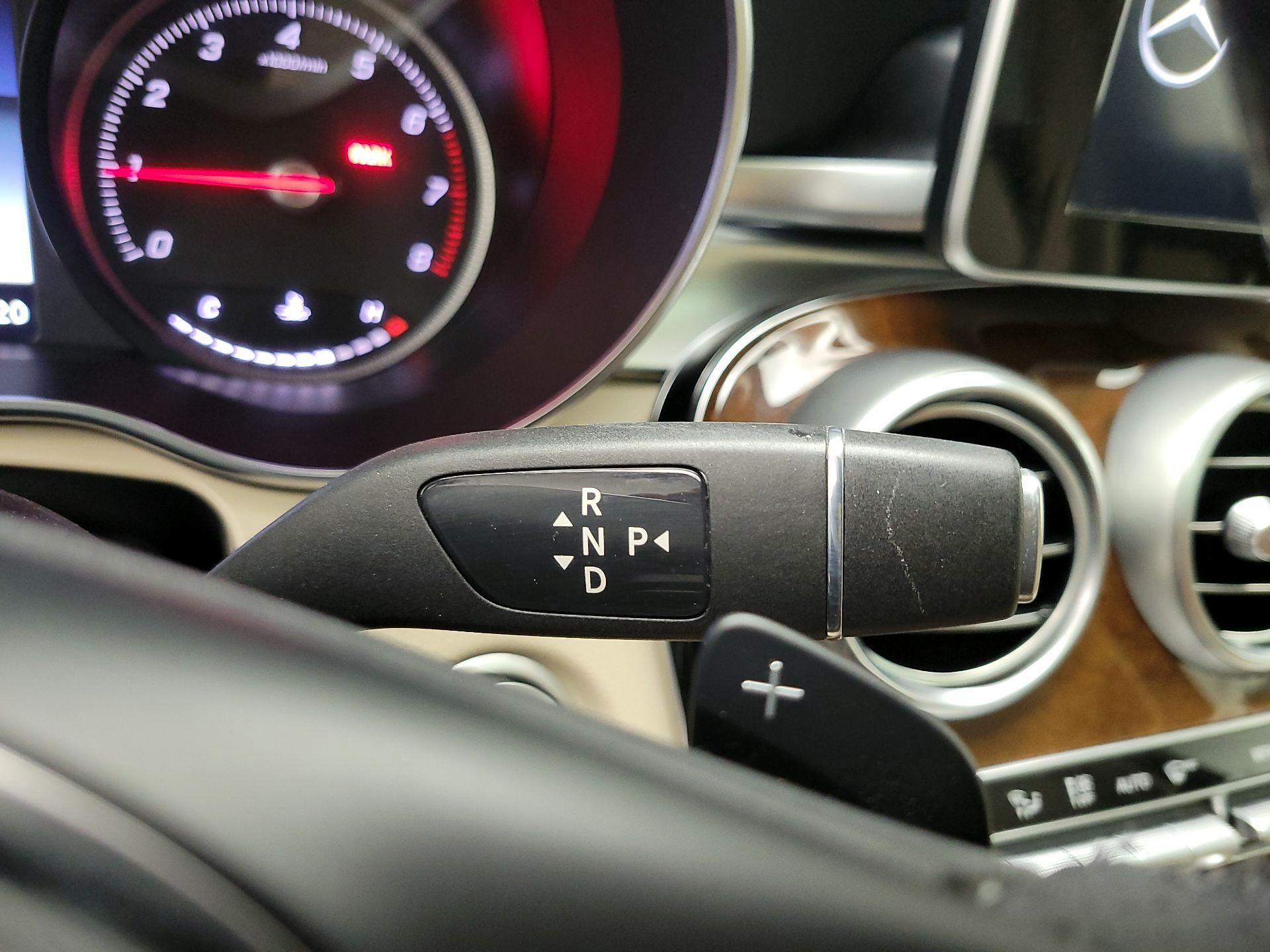Thumbnail: 2019 Mercedes-Benz GLC - 17
