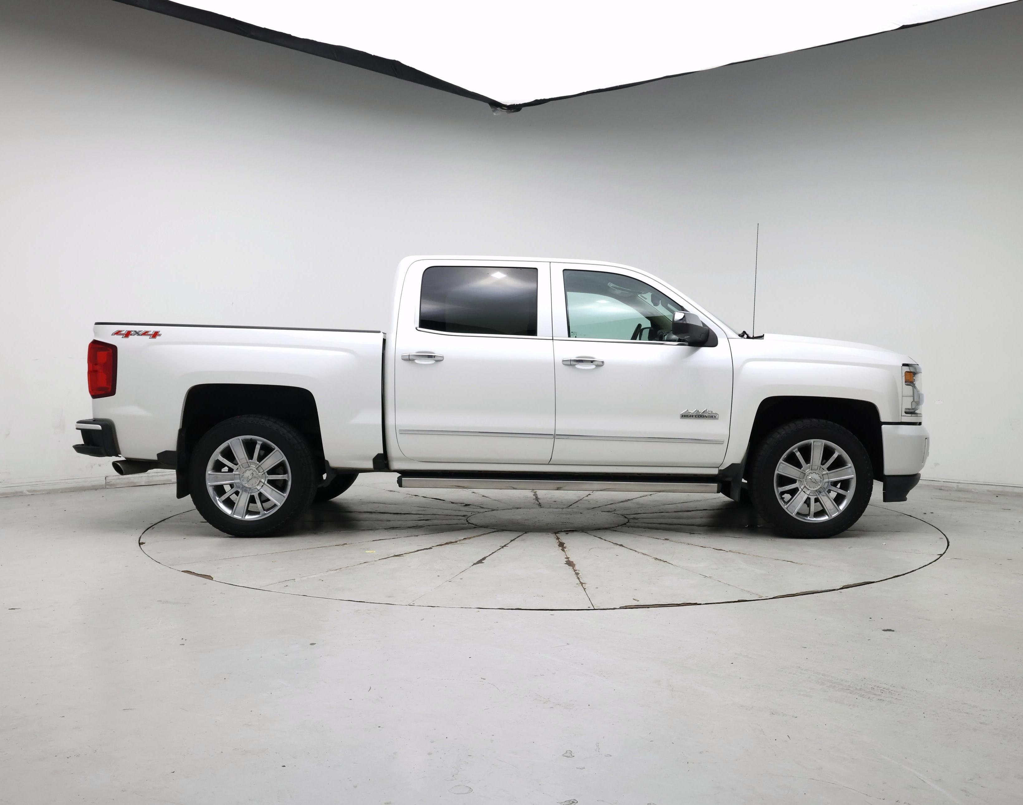 Thumbnail: 2017 Chevrolet Silverado 1500 - 7