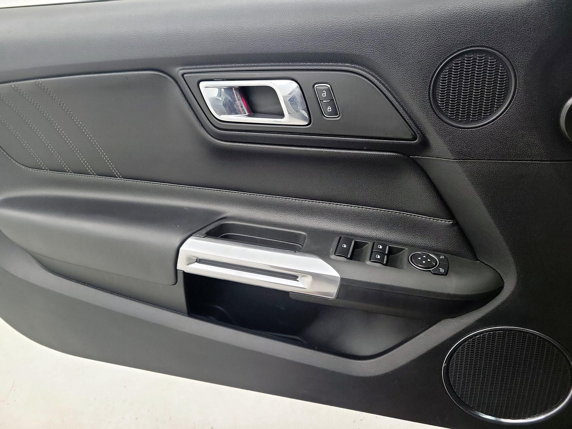 Thumbnail: 2017 Ford Mustang - 12