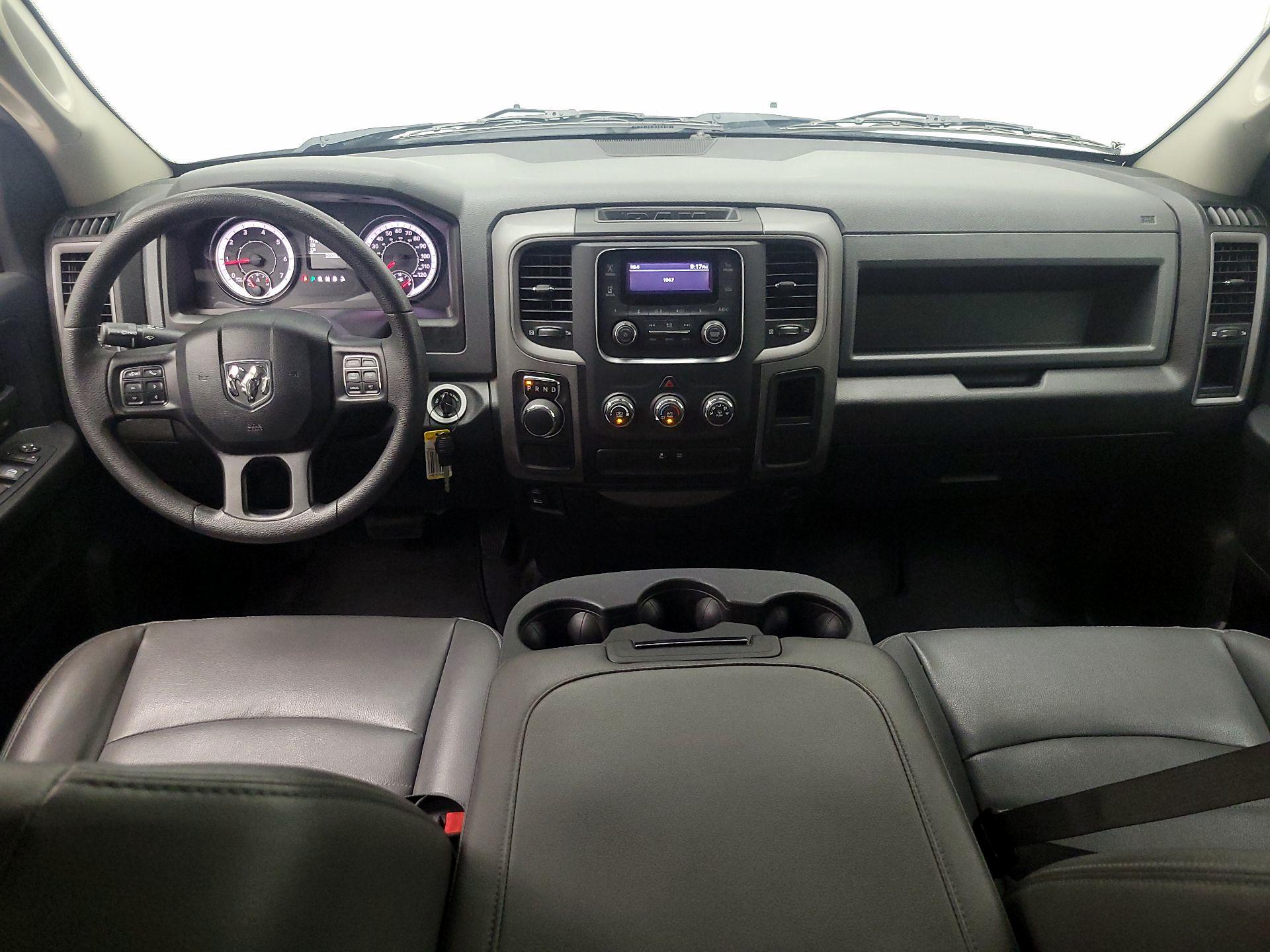 Thumbnail: 2019 RAM 1500 Classic - 9