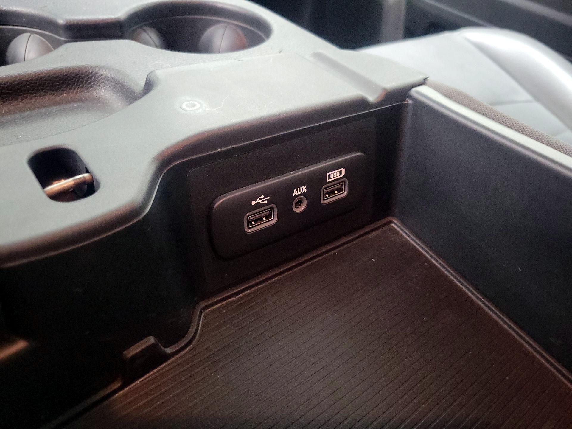 Thumbnail: 2019 RAM 1500 Classic - 18
