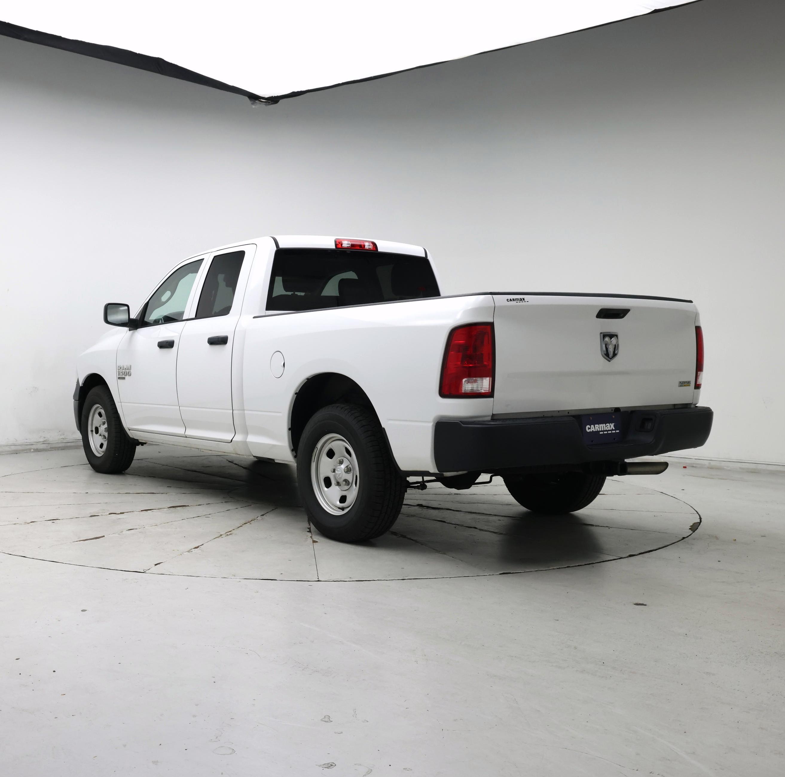 Thumbnail: 2019 RAM 1500 Classic - 2