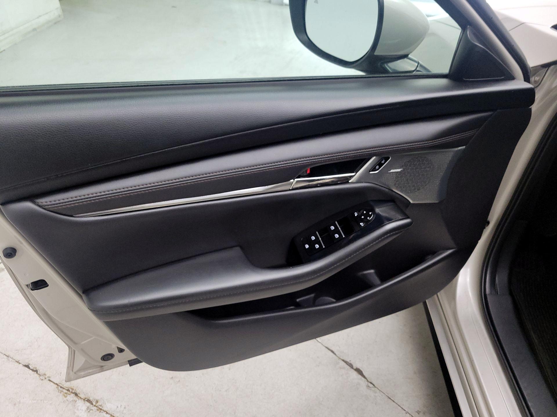 Thumbnail: 2022 Mazda Mazda3 - 10