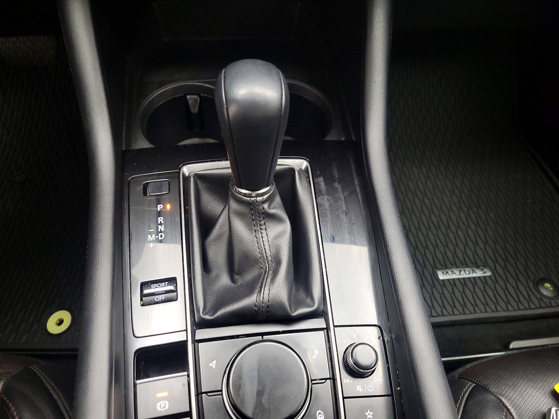 Thumbnail: 2022 Mazda Mazda3 - 16