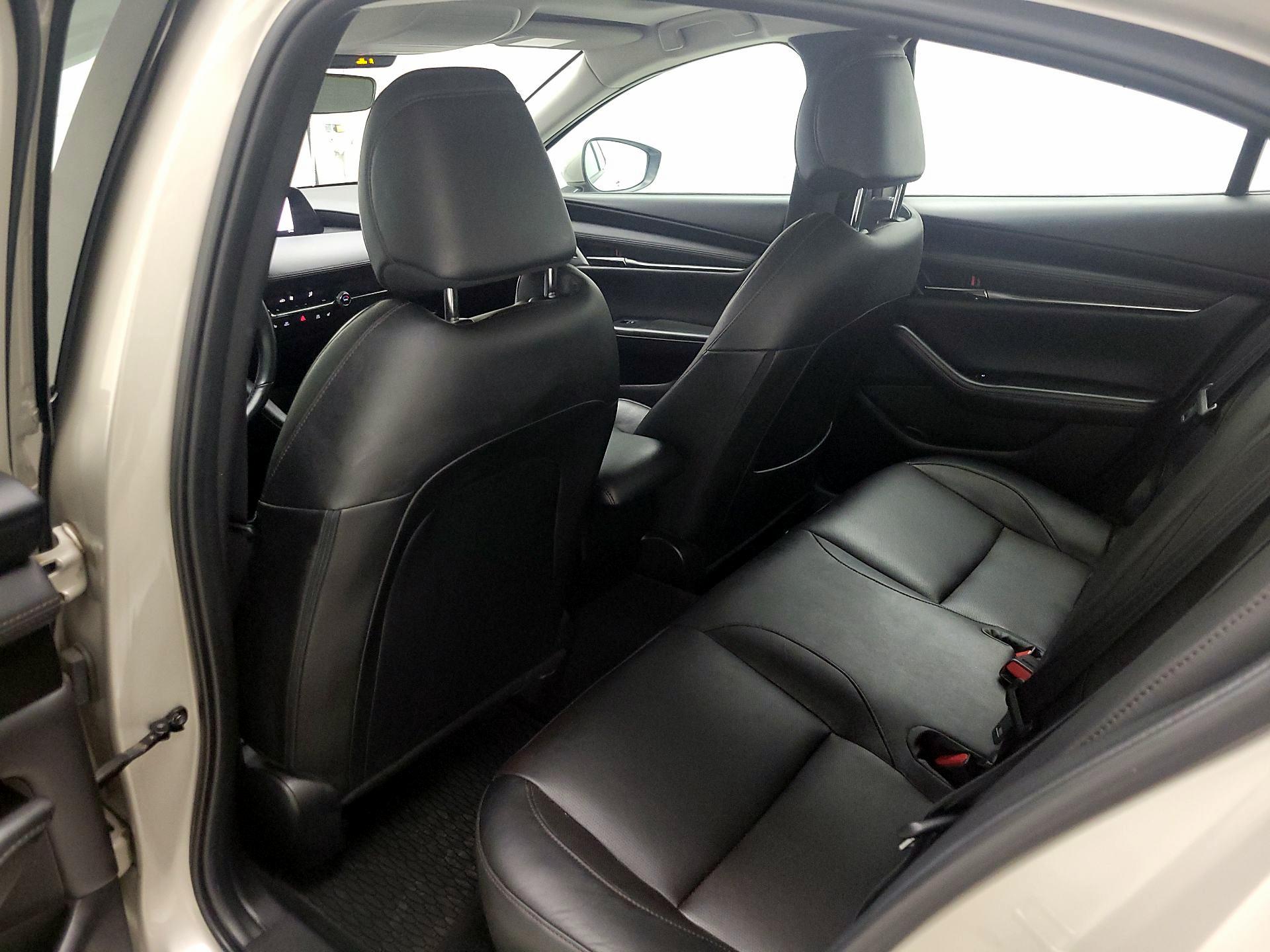 Thumbnail: 2022 Mazda Mazda3 - 17