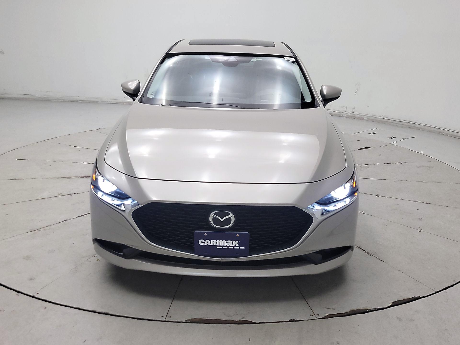 Thumbnail: 2022 Mazda Mazda3 - 2