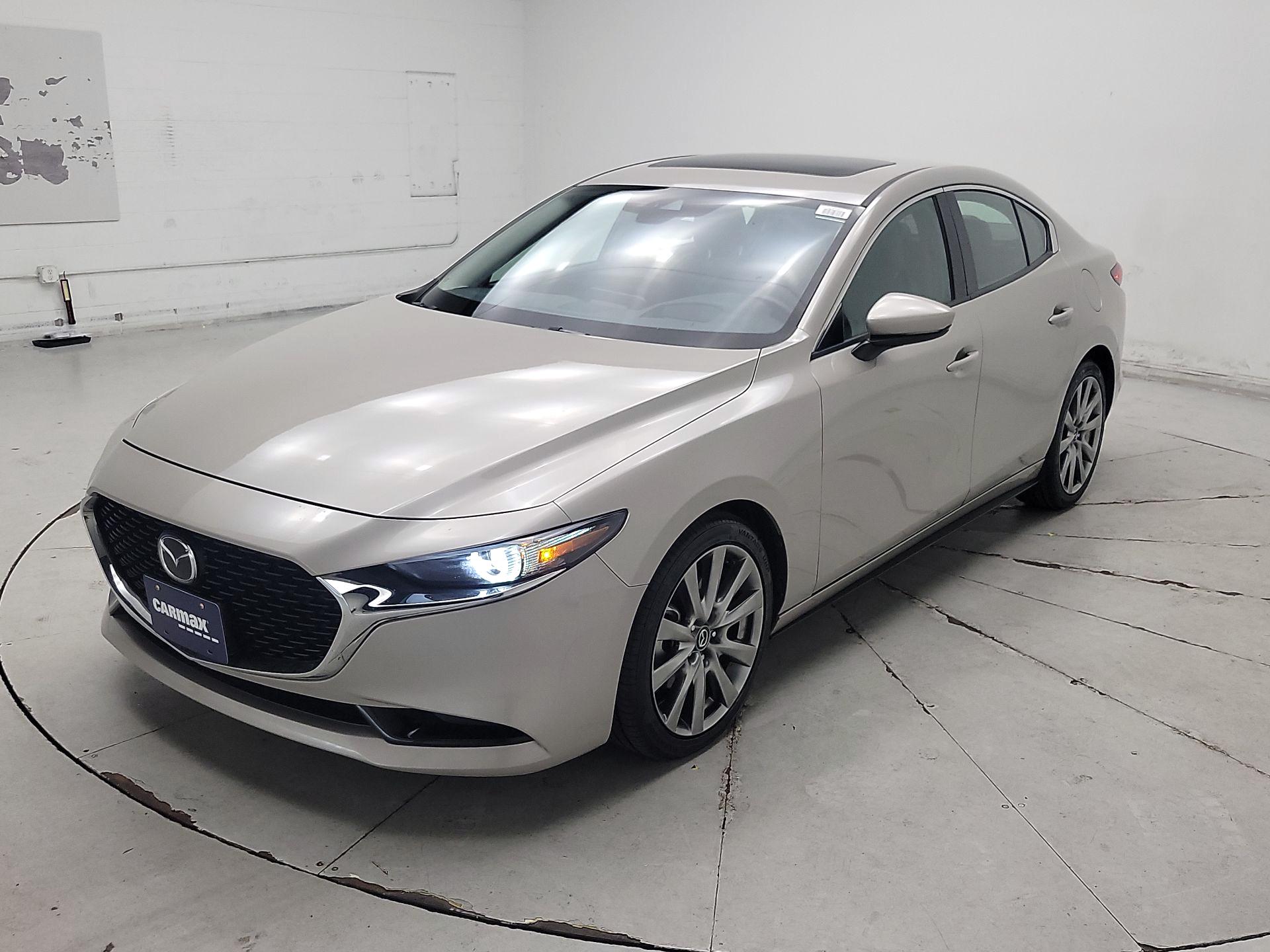 Thumbnail: 2022 Mazda Mazda3 - 3