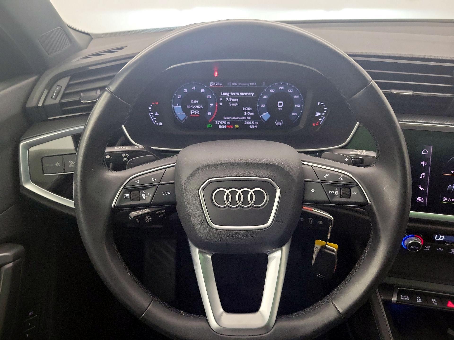 Thumbnail: 2022 Audi Q3 - 10
