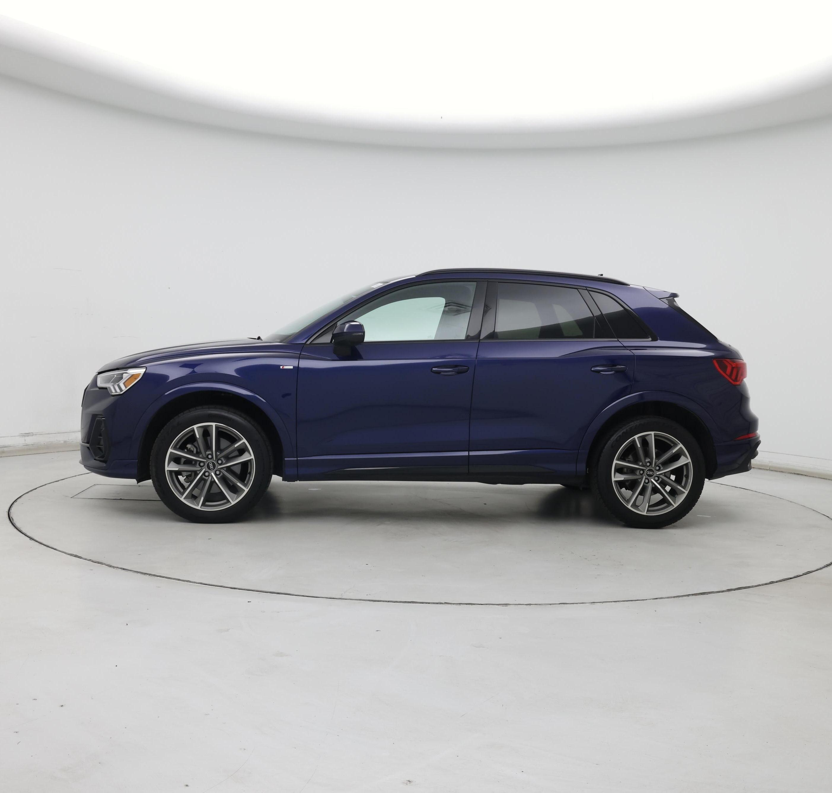 Thumbnail: 2022 Audi Q3 - 3