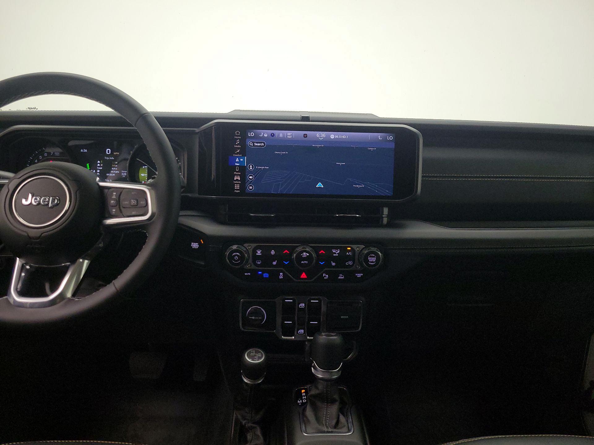 Thumbnail: 2025 Jeep Wrangler - 9