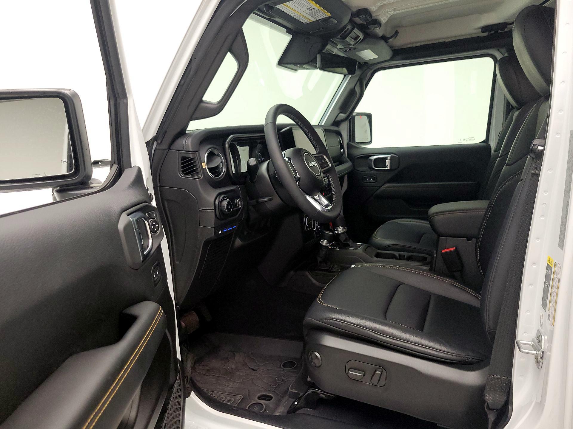 Thumbnail: 2025 Jeep Wrangler - 11
