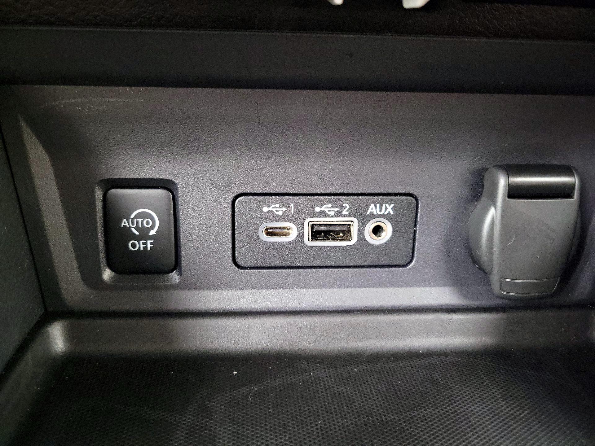 Thumbnail: 2024 Nissan Sentra - 18