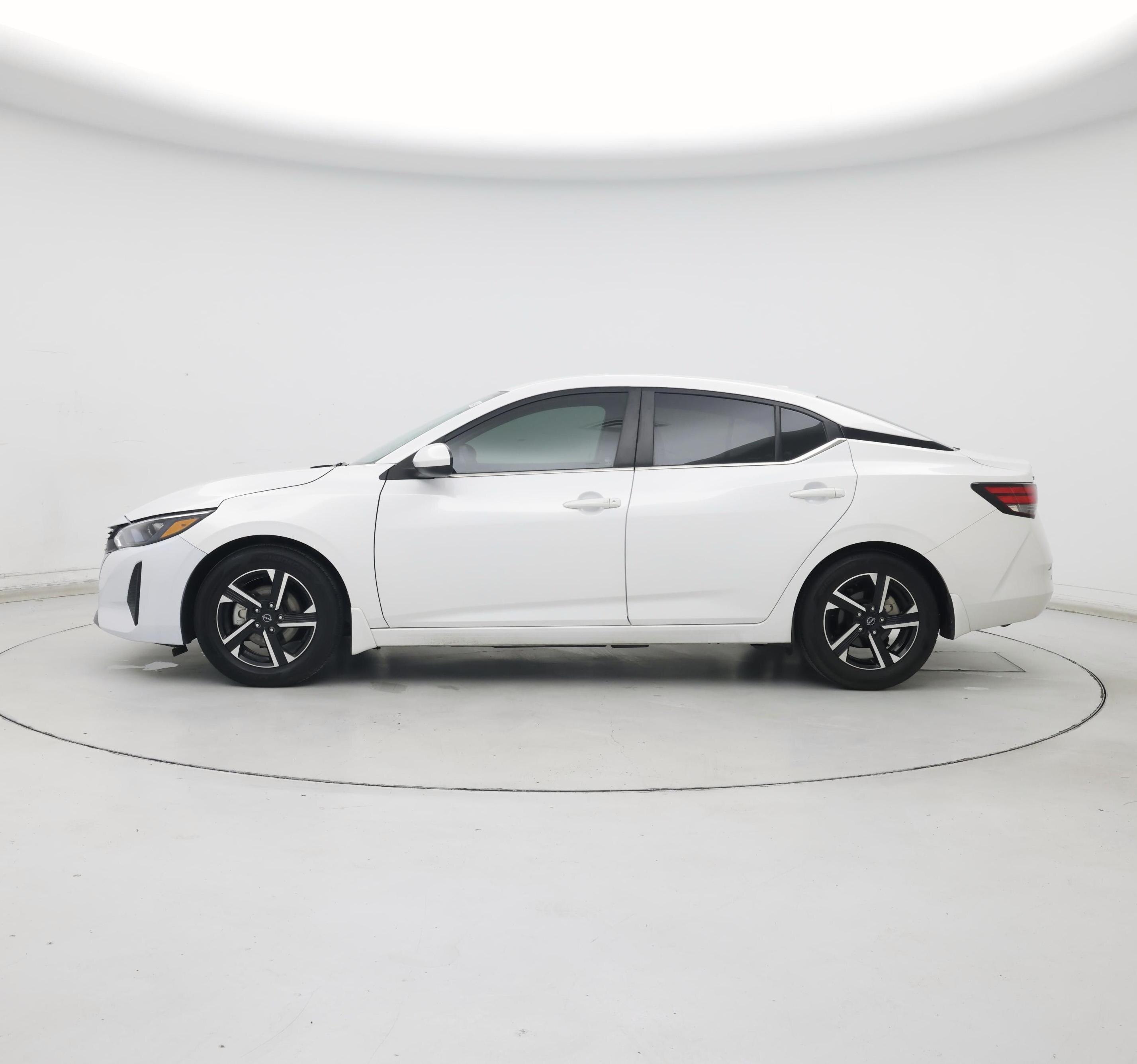 Thumbnail: 2024 Nissan Sentra - 3