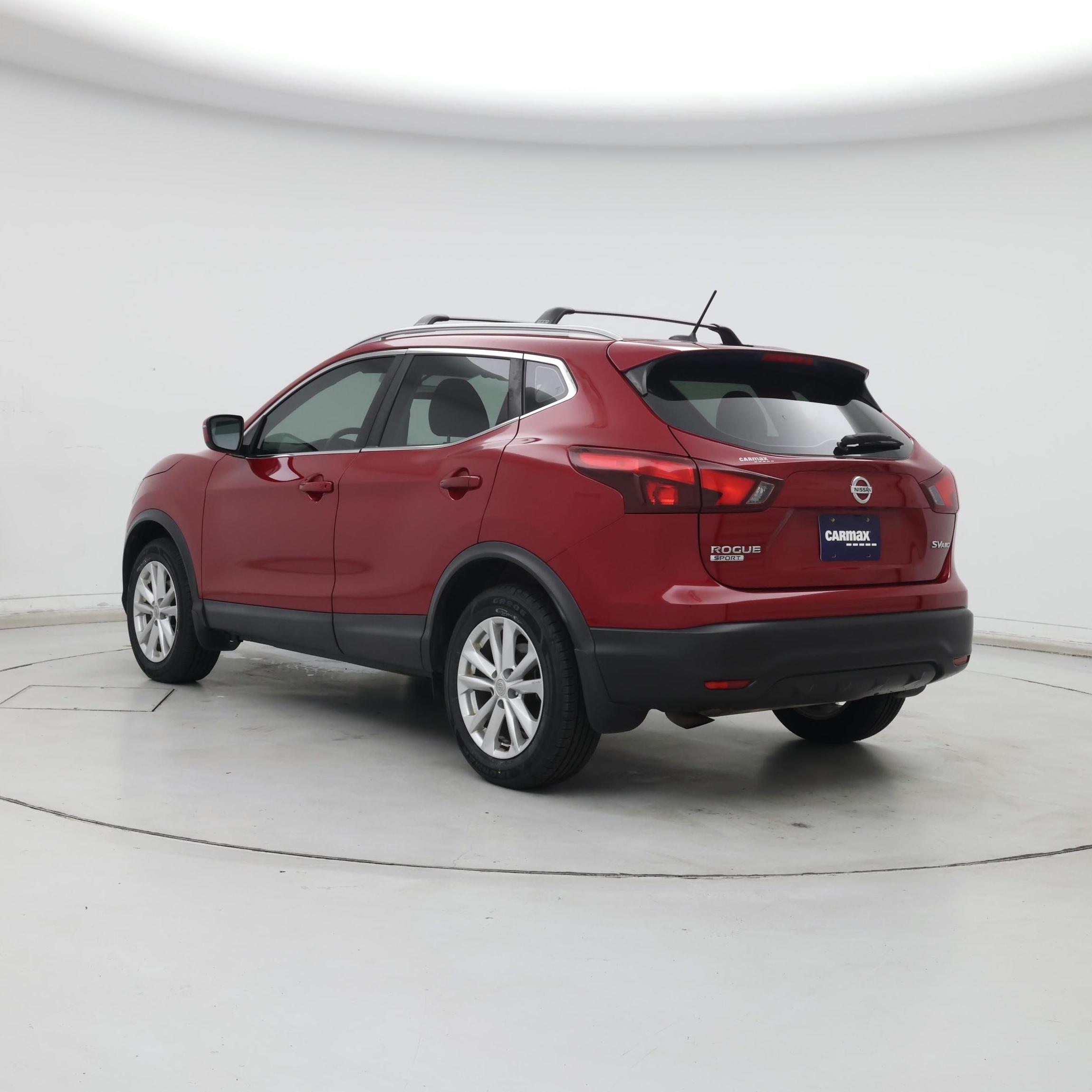 Thumbnail: 2017 Nissan Rogue Sport - 2