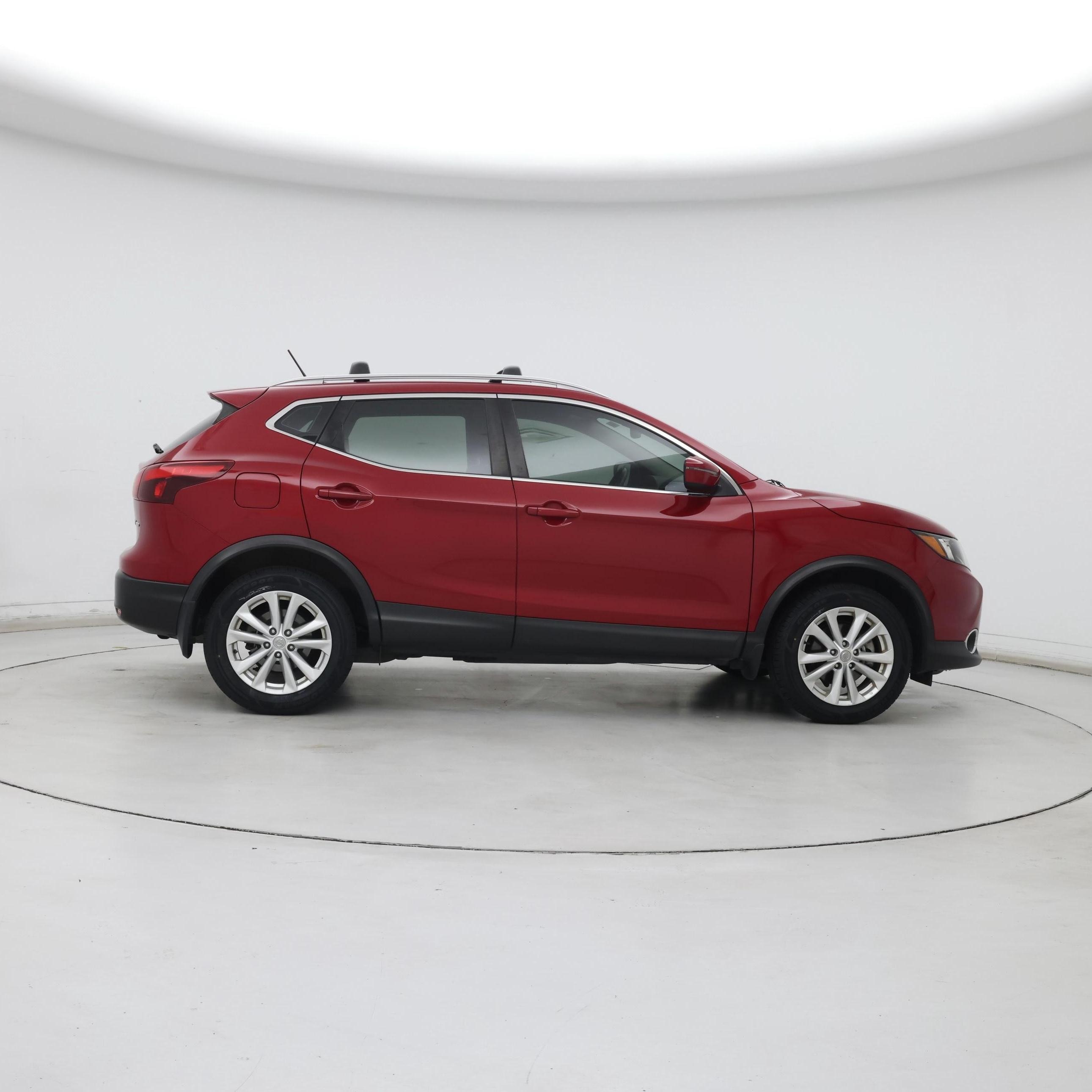 Thumbnail: 2017 Nissan Rogue Sport - 7