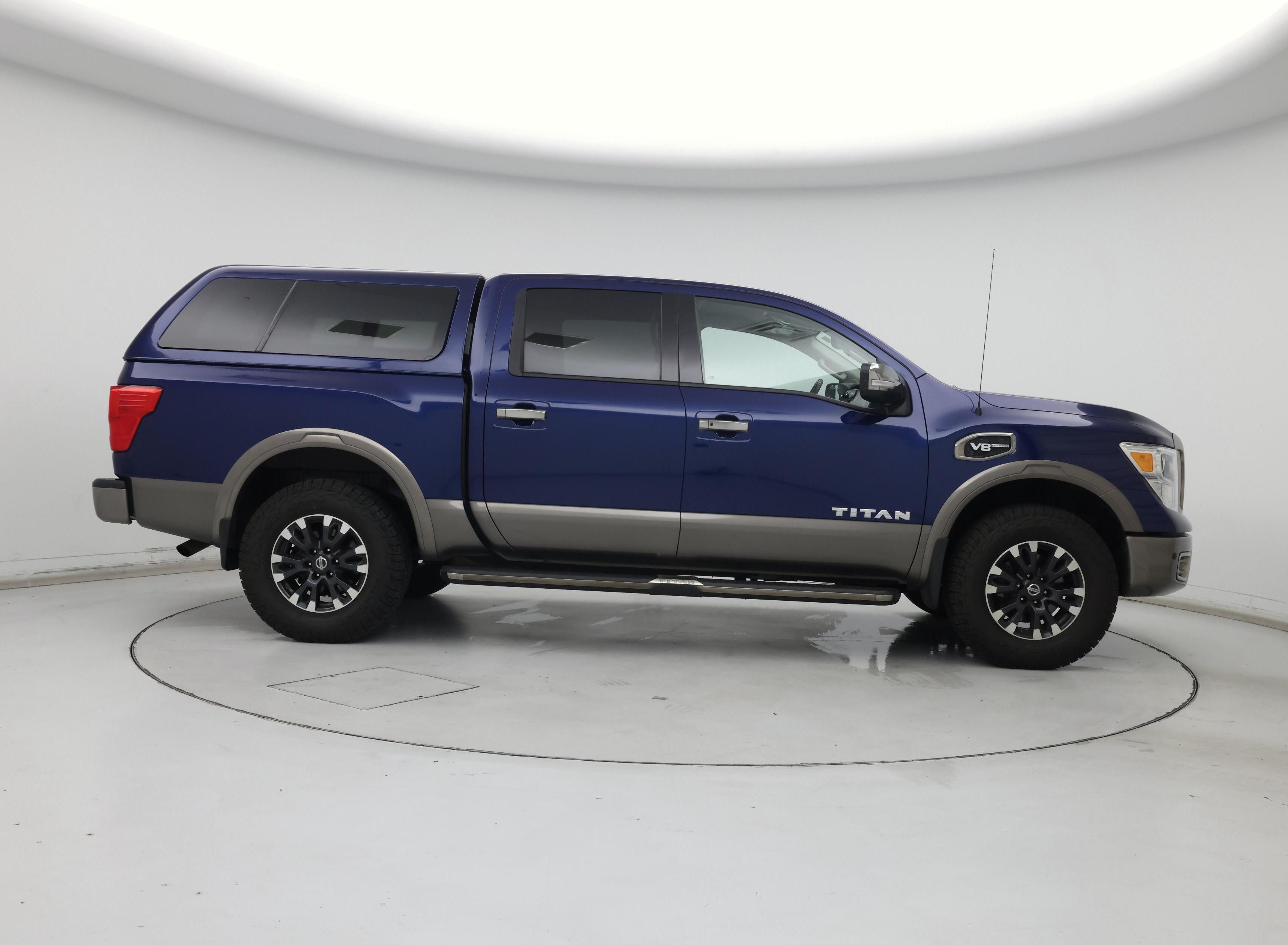 Thumbnail: 2017 Nissan Titan - 7