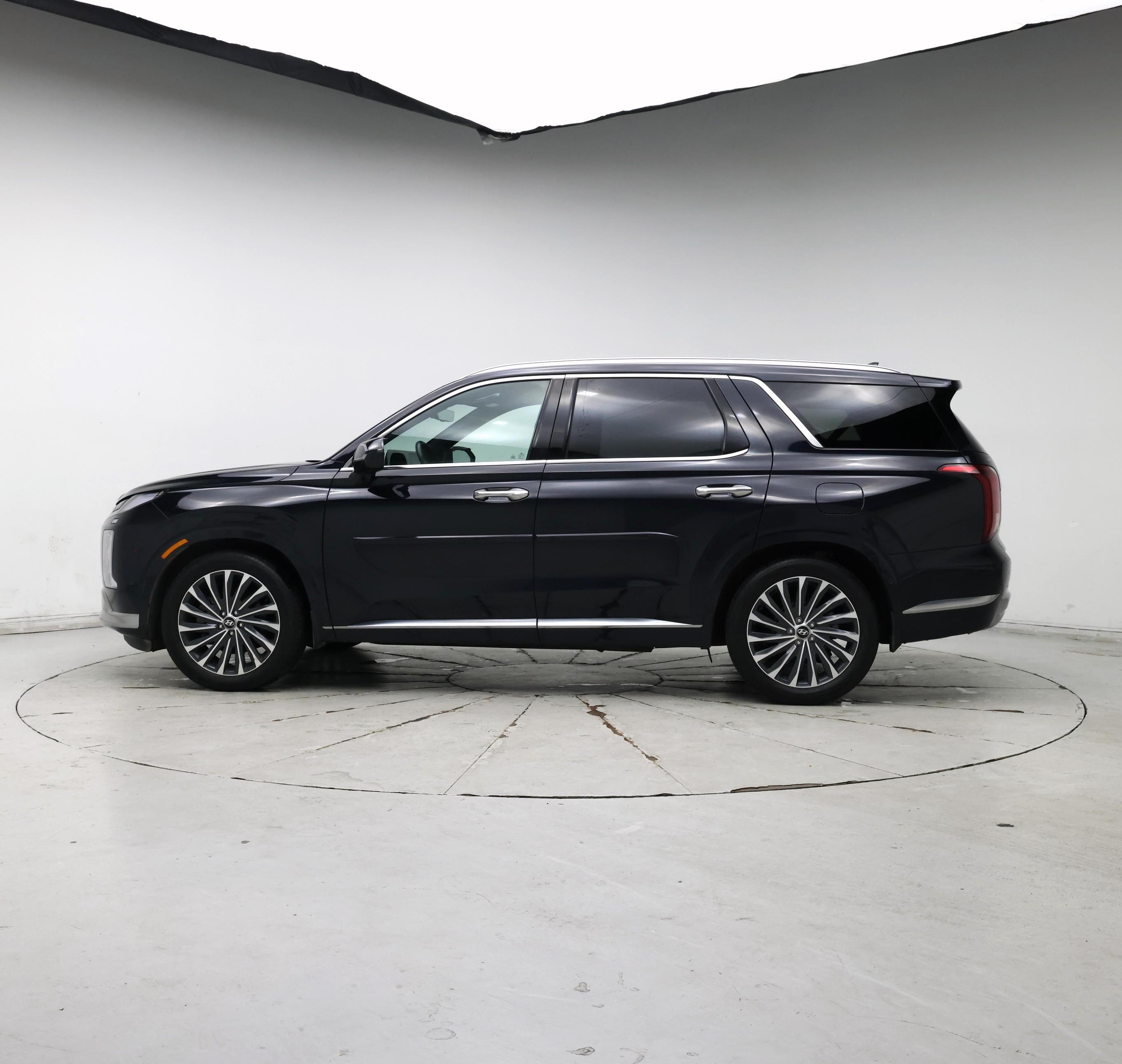Thumbnail: 2023 Hyundai Palisade - 3