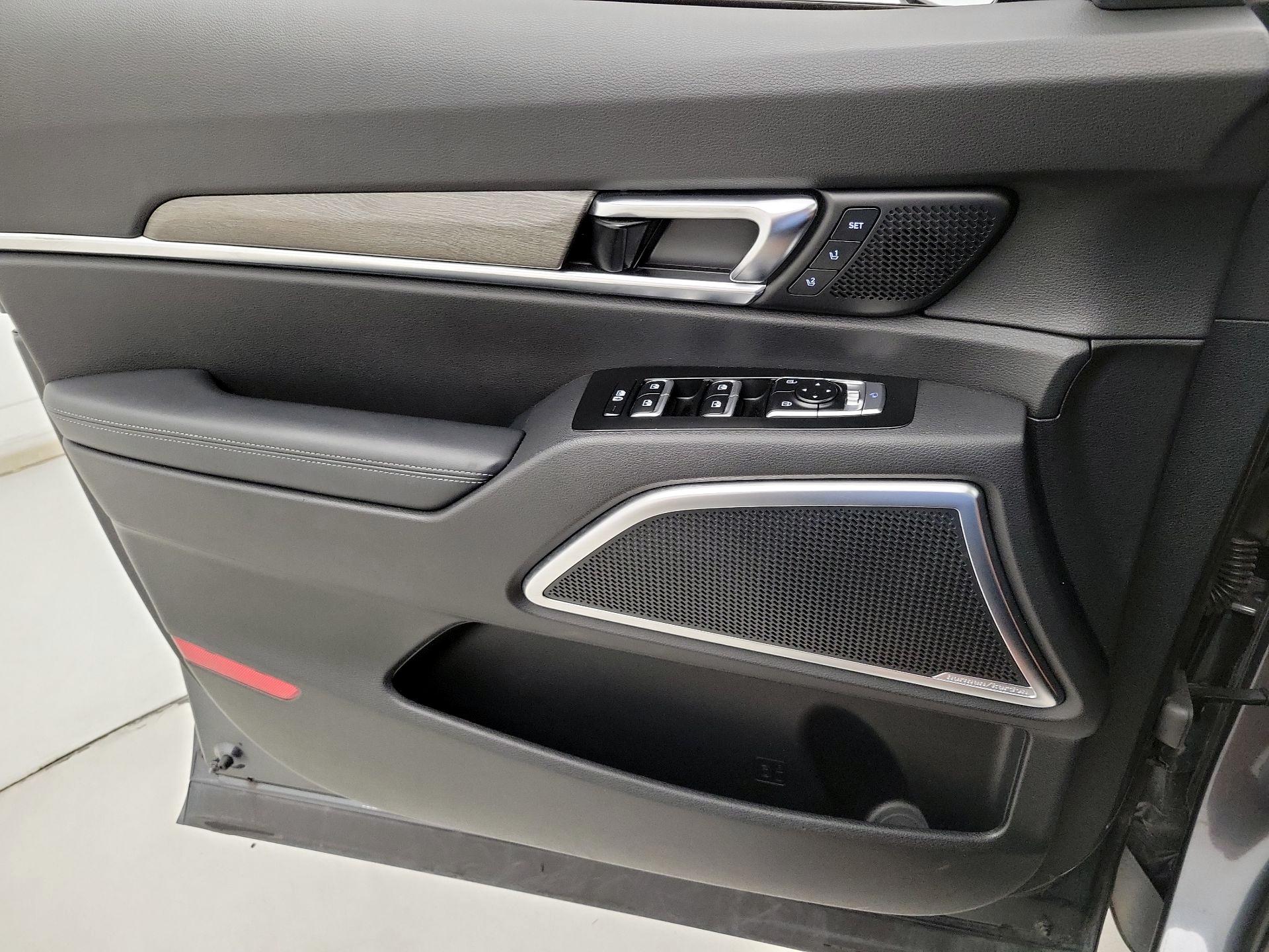Thumbnail: 2022 Kia Telluride - 12