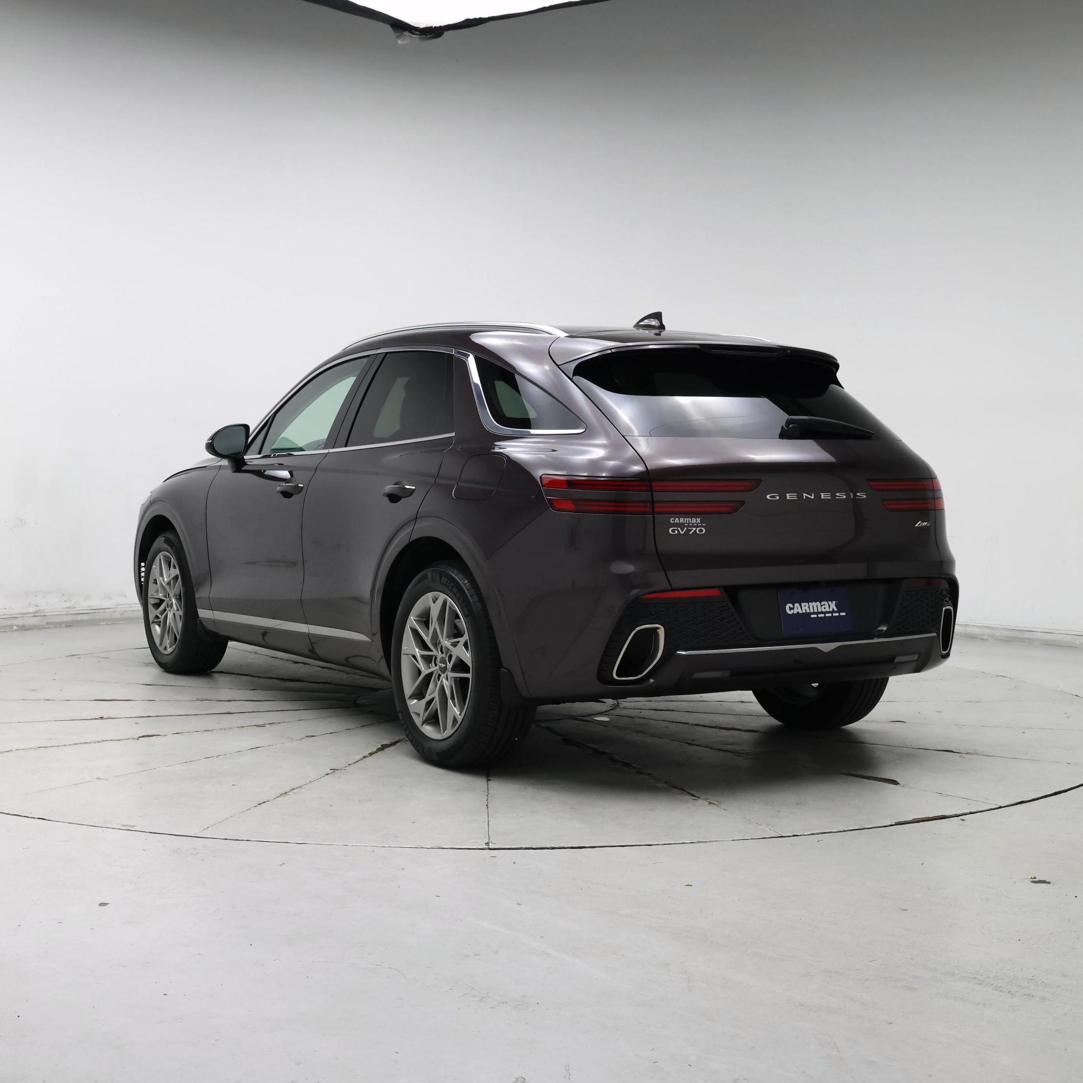 Thumbnail: 2022 Genesis GV70 - 2