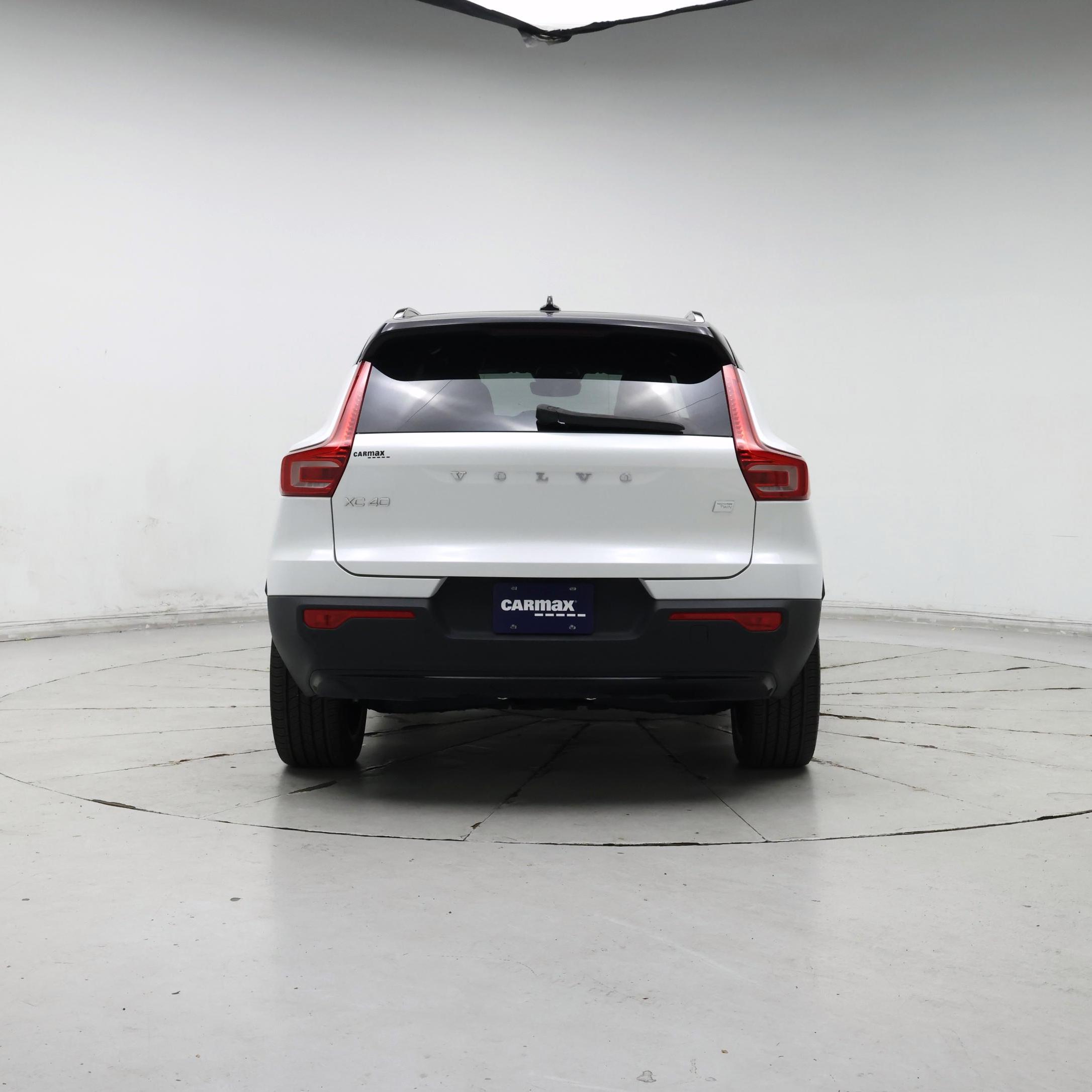 Thumbnail: 2023 Volvo XC40 - 6