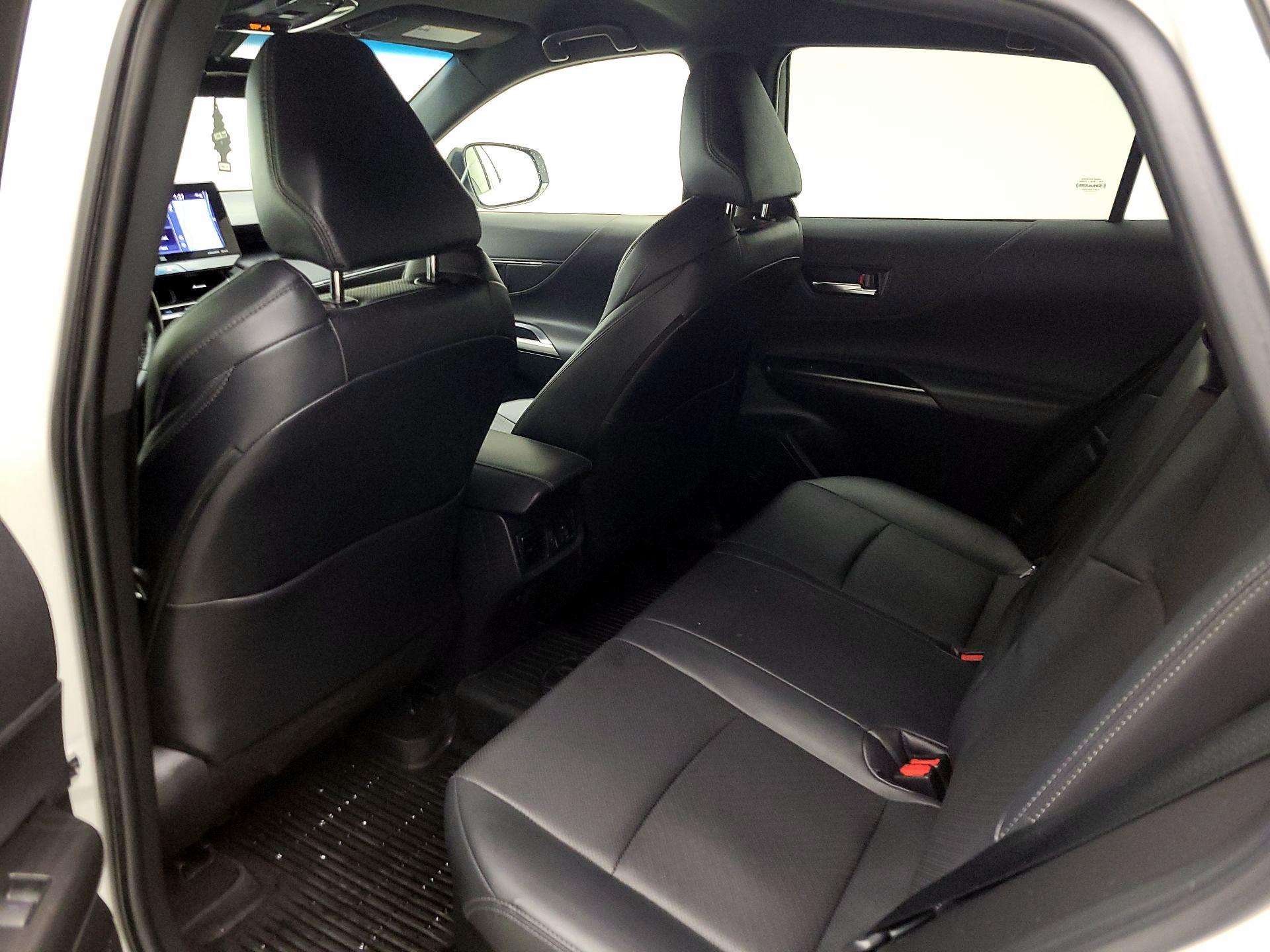 Thumbnail: 2021 Toyota Venza - 19