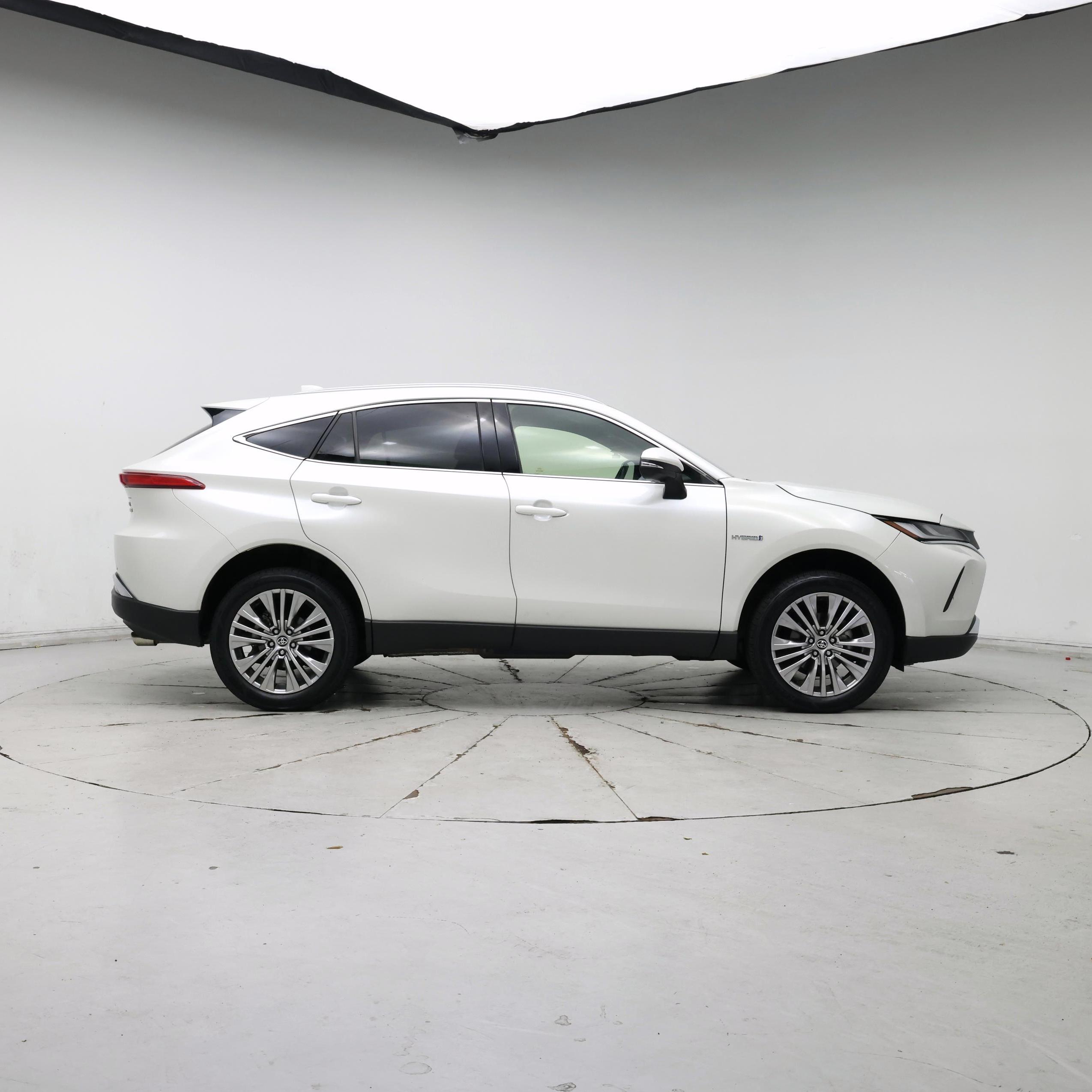 Thumbnail: 2021 Toyota Venza - 7