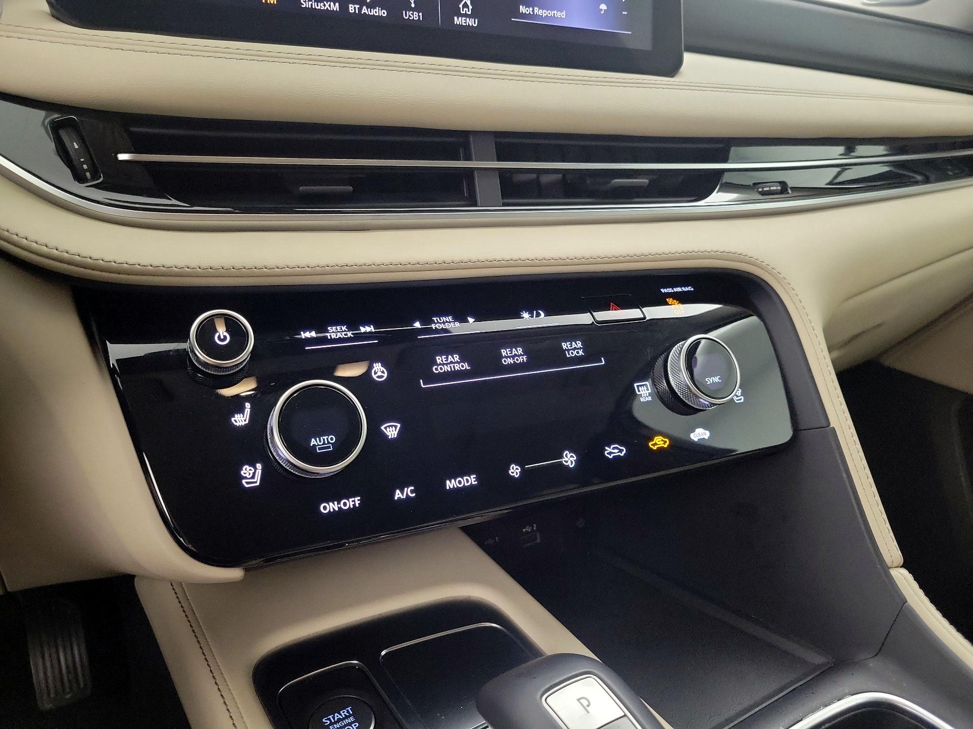 Thumbnail: 2023 INFINITI QX60 - 17